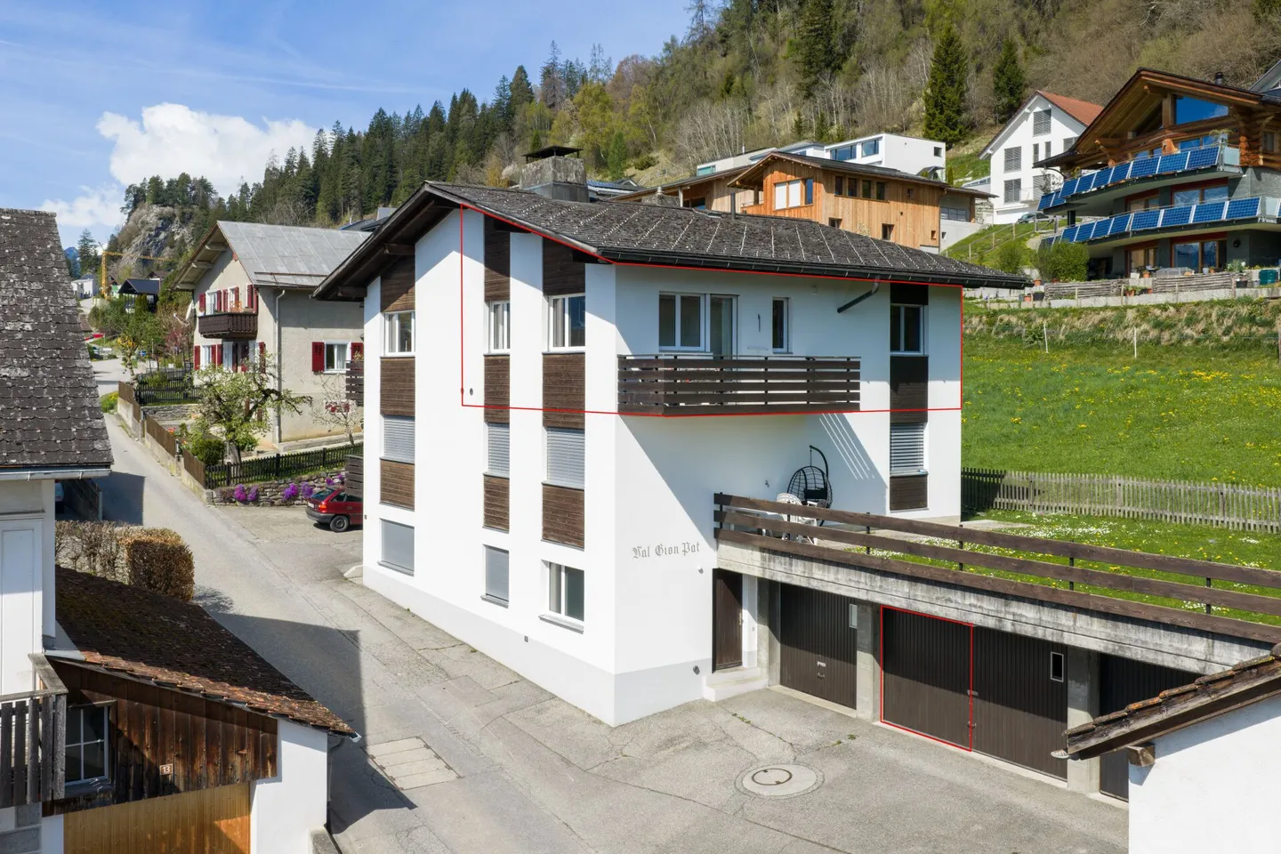 2 1/2 Room Apartment in Trin Village for Sale - Photo 1 of 13