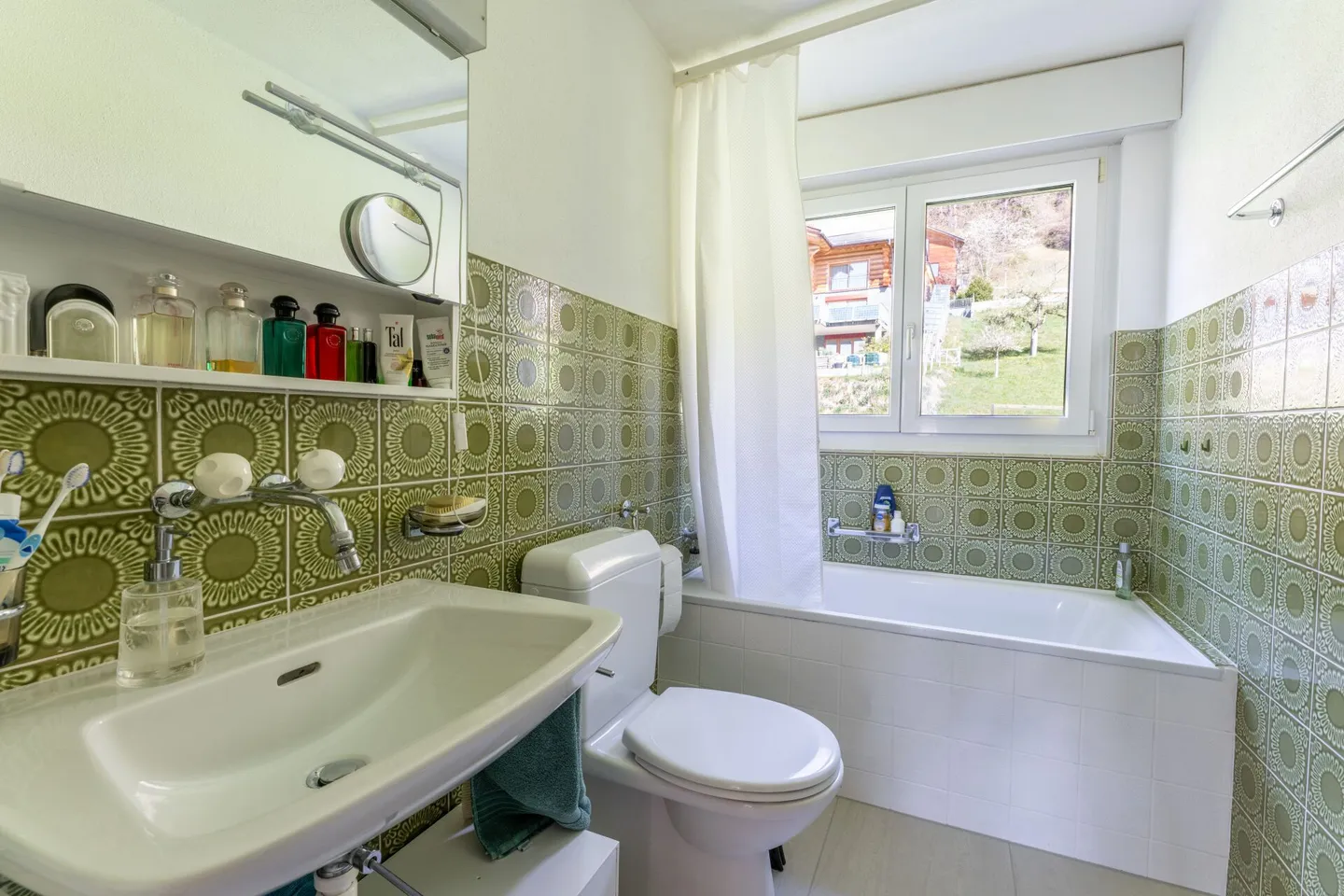 2 1/2 Room Apartment in Trin Village for Sale - Photo 8 of 13