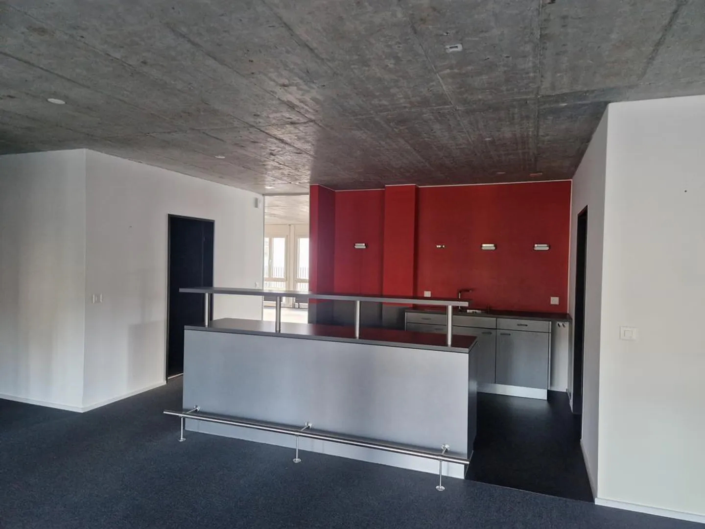 Grosszügige Bürofläche in Zofingen - Foto 2 von 11