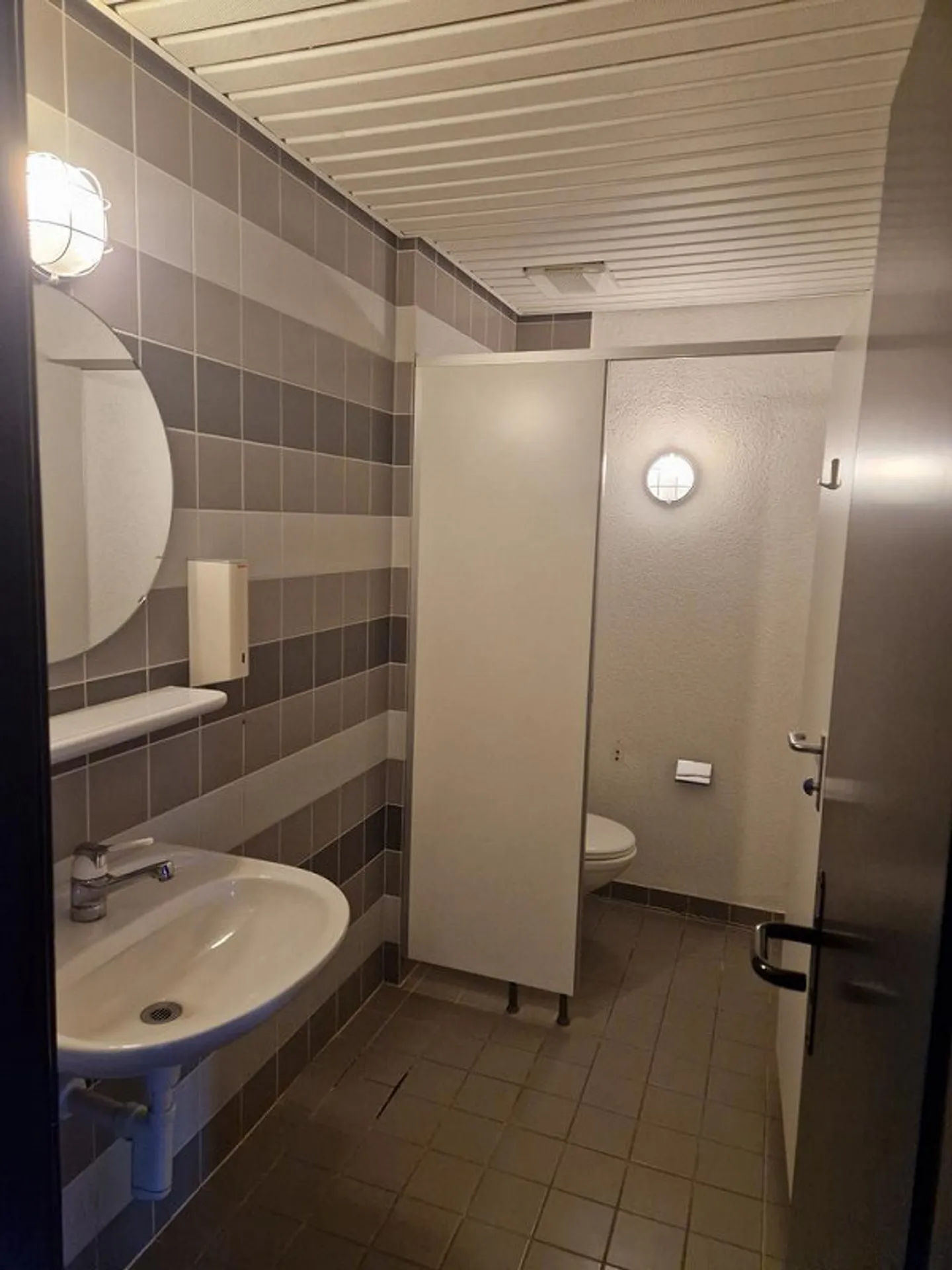 Grosszügige Bürofläche in Zofingen - Foto 9 von 11