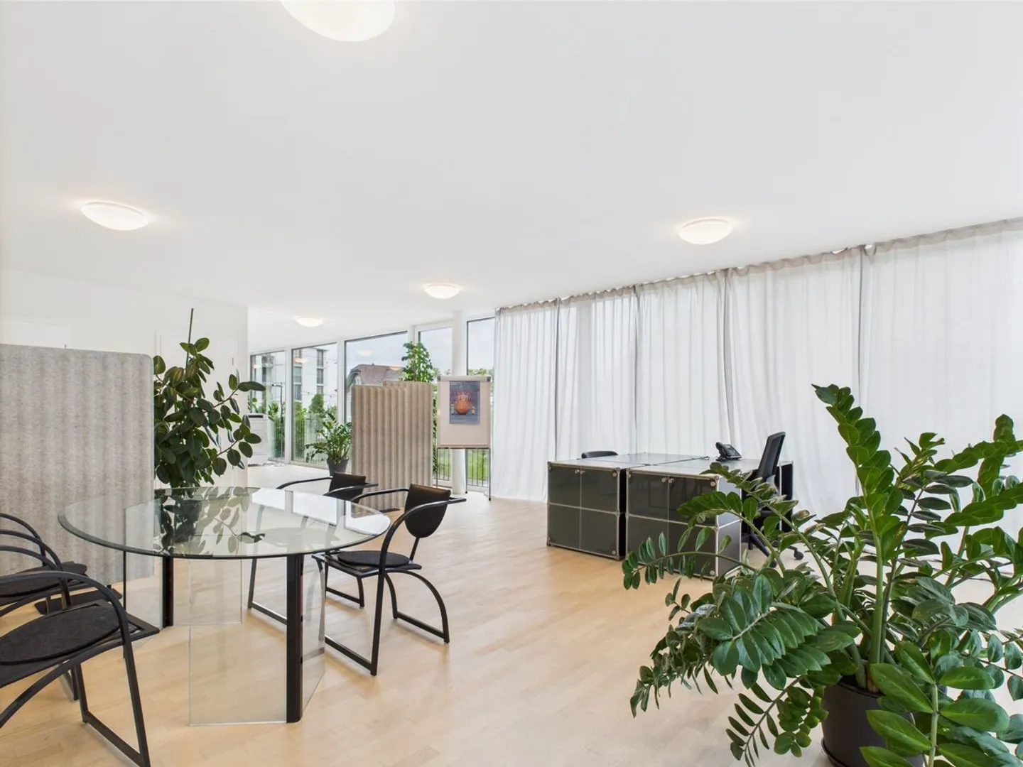 Office Space near Park - Photo 3 of 8