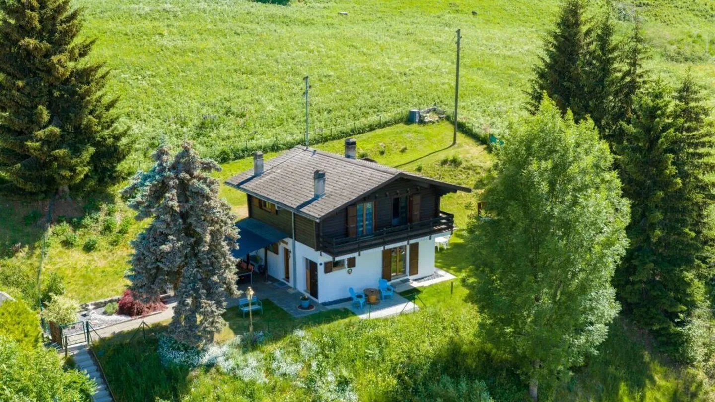 Acquisto possibile come seconda residenza - Incantevole chalet con vista panoramica eccezionale sulla pianura del Rodano - Foto 1 di 19