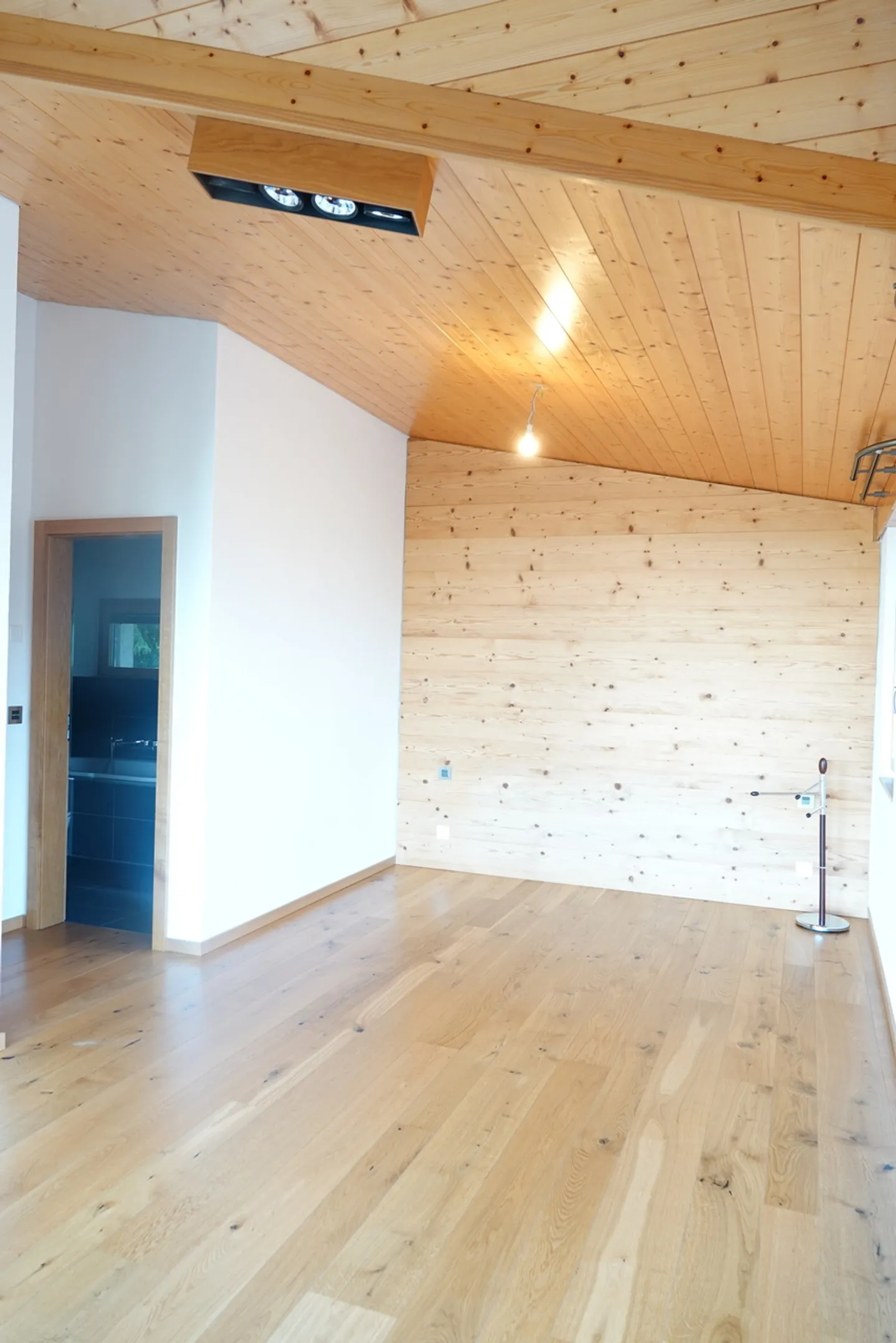 Casa singola in affitto - Foto 11 di 23