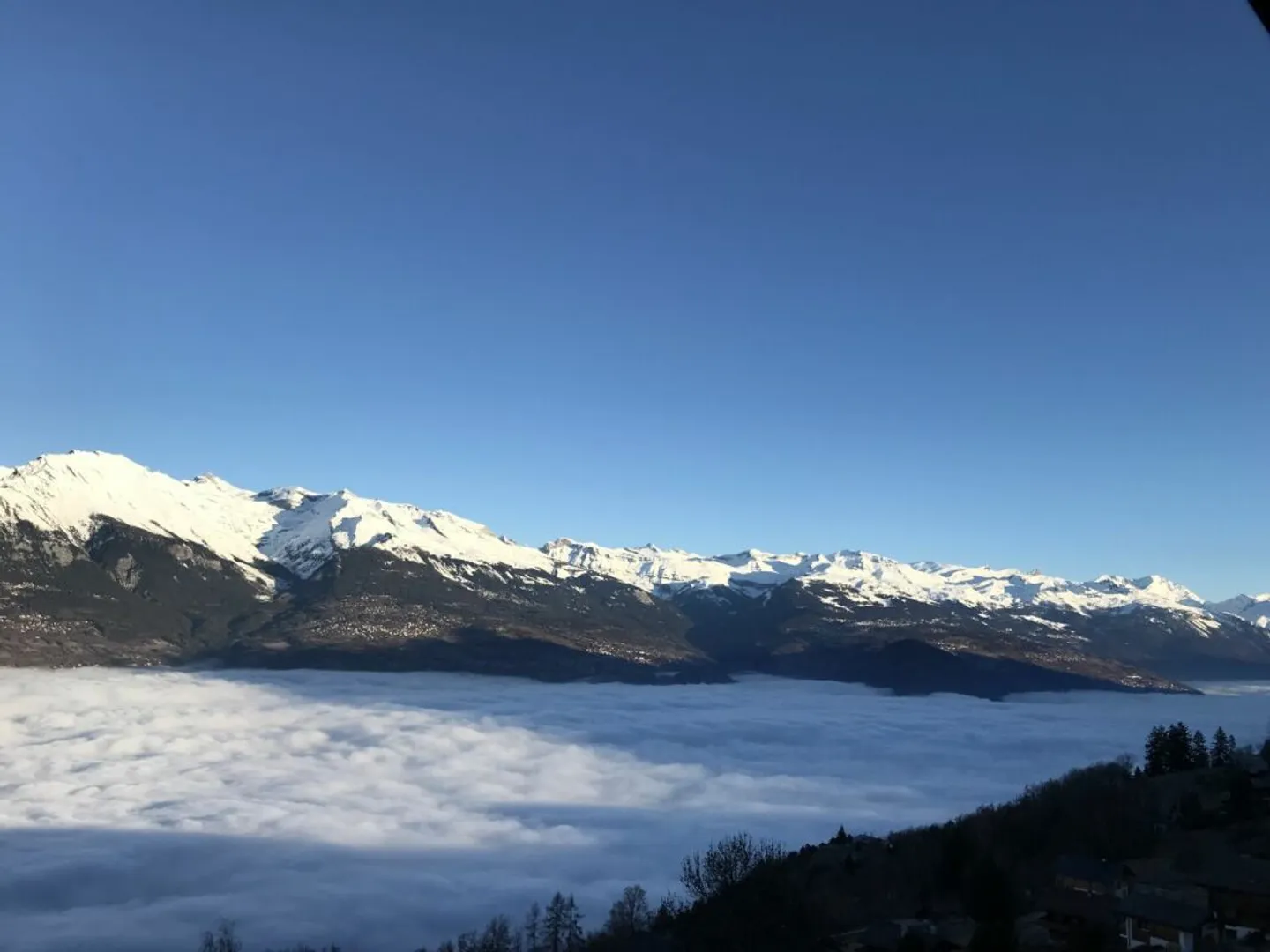 Acquisto possibile come seconda residenza - Incantevole chalet con vista panoramica eccezionale sulla pianura del Rodano - Foto 2 di 19