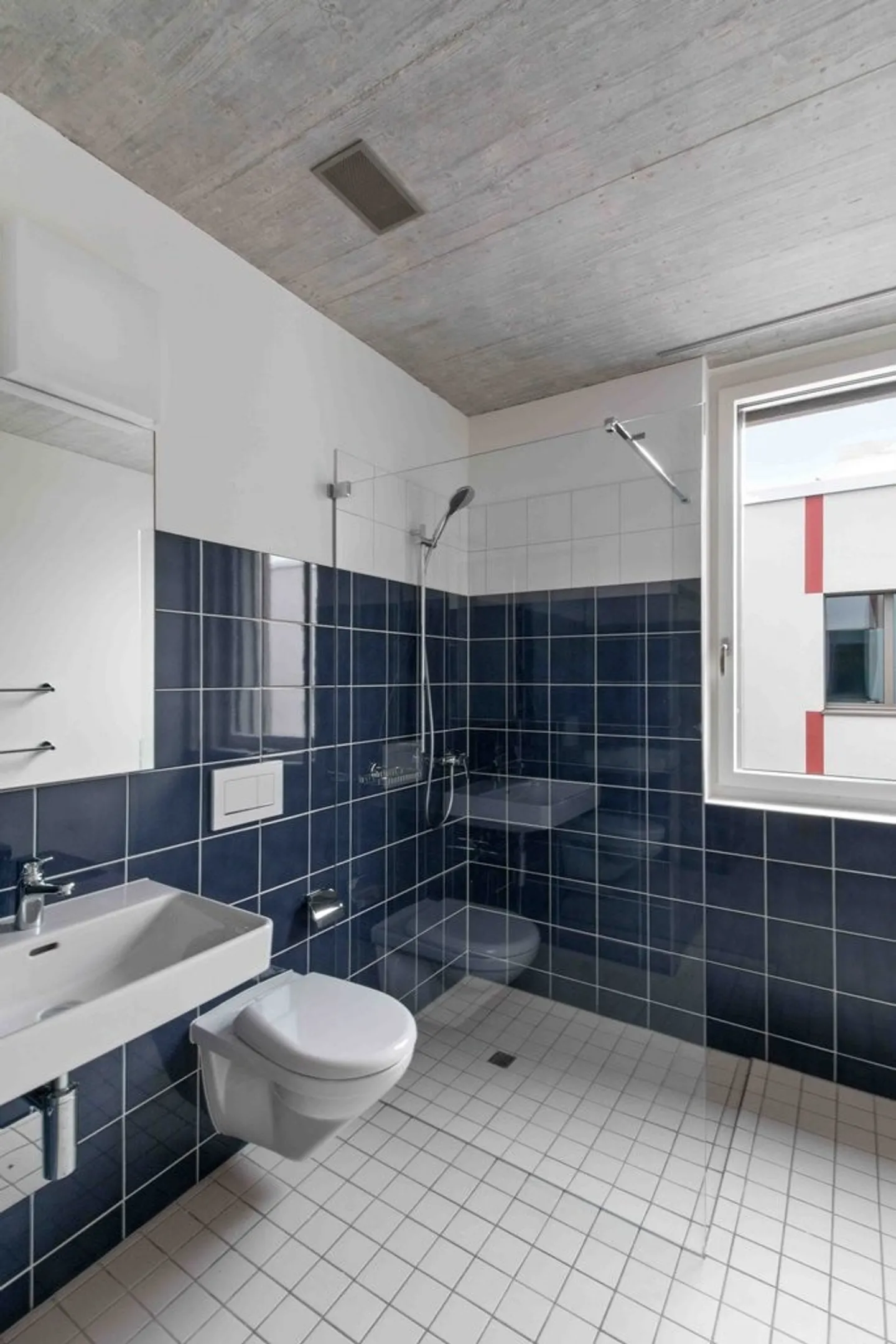 AFFITTARE SENZA CAUZIONE - Carattere loft alla stazione di Stettbach - Foto 3 di 9