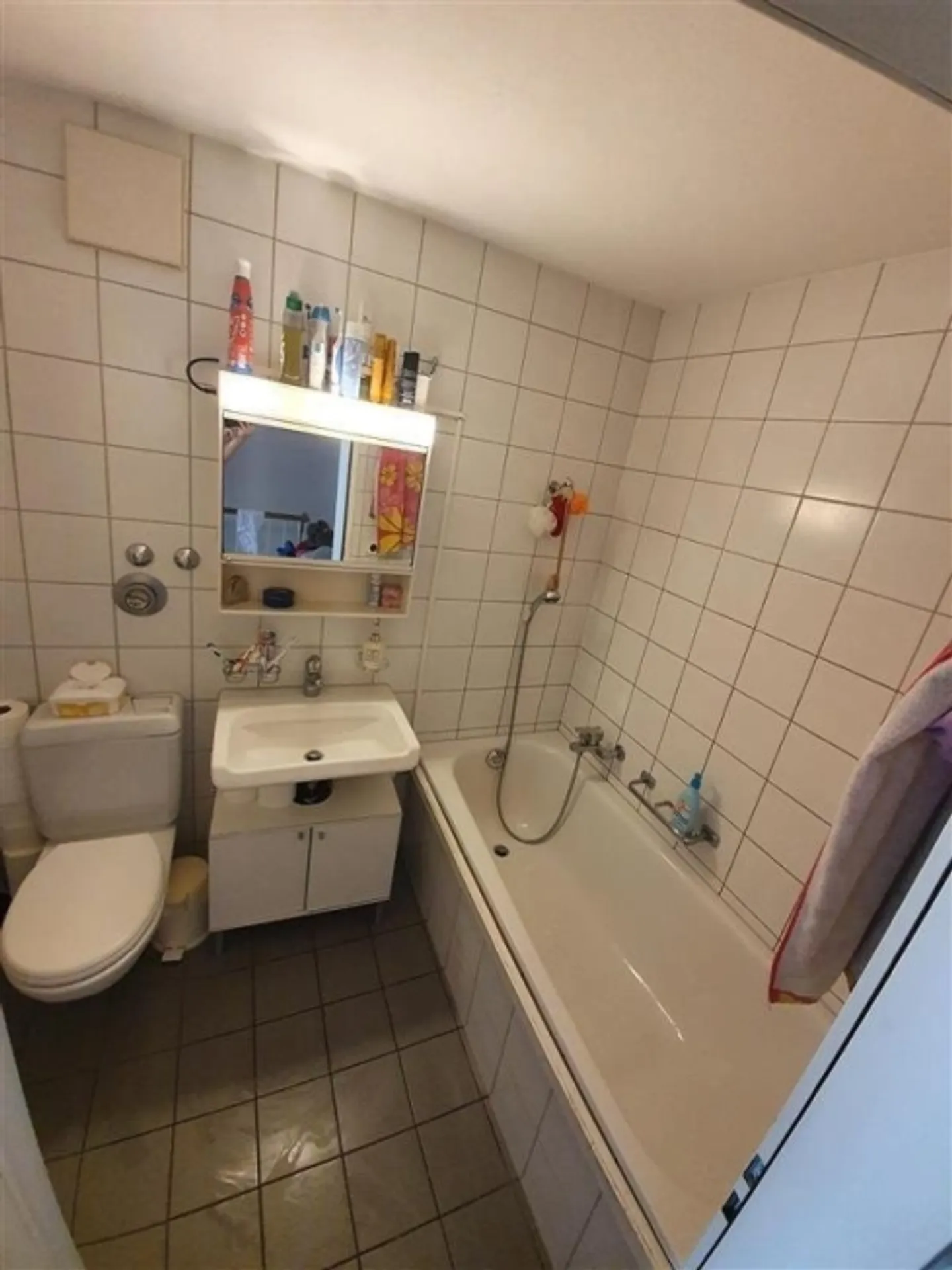 Living experience on two floors - Photo 6 of 10