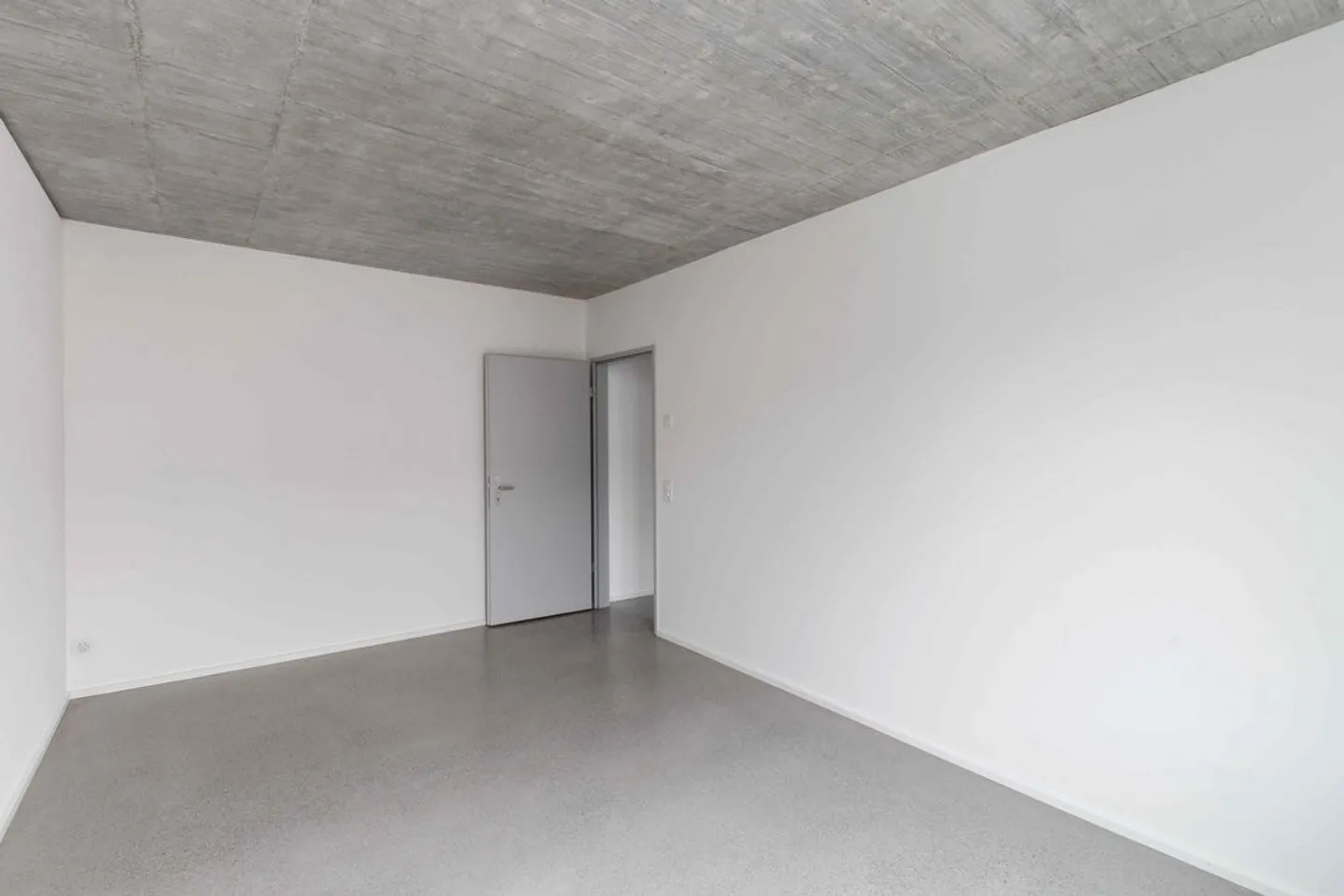 AFFITTARE SENZA CAUZIONE - Carattere loft alla stazione di Stettbach - Foto 5 di 9