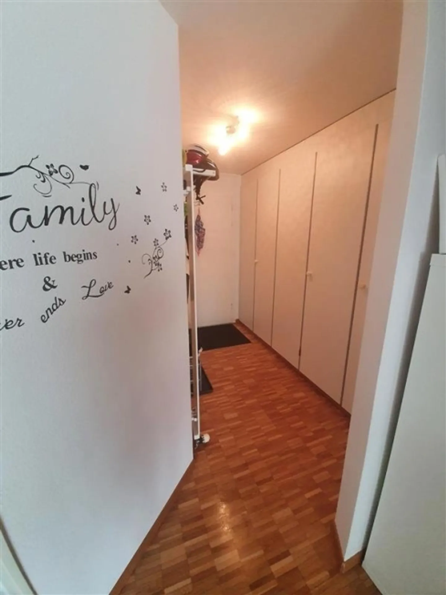 Living experience on two floors - Photo 8 of 10