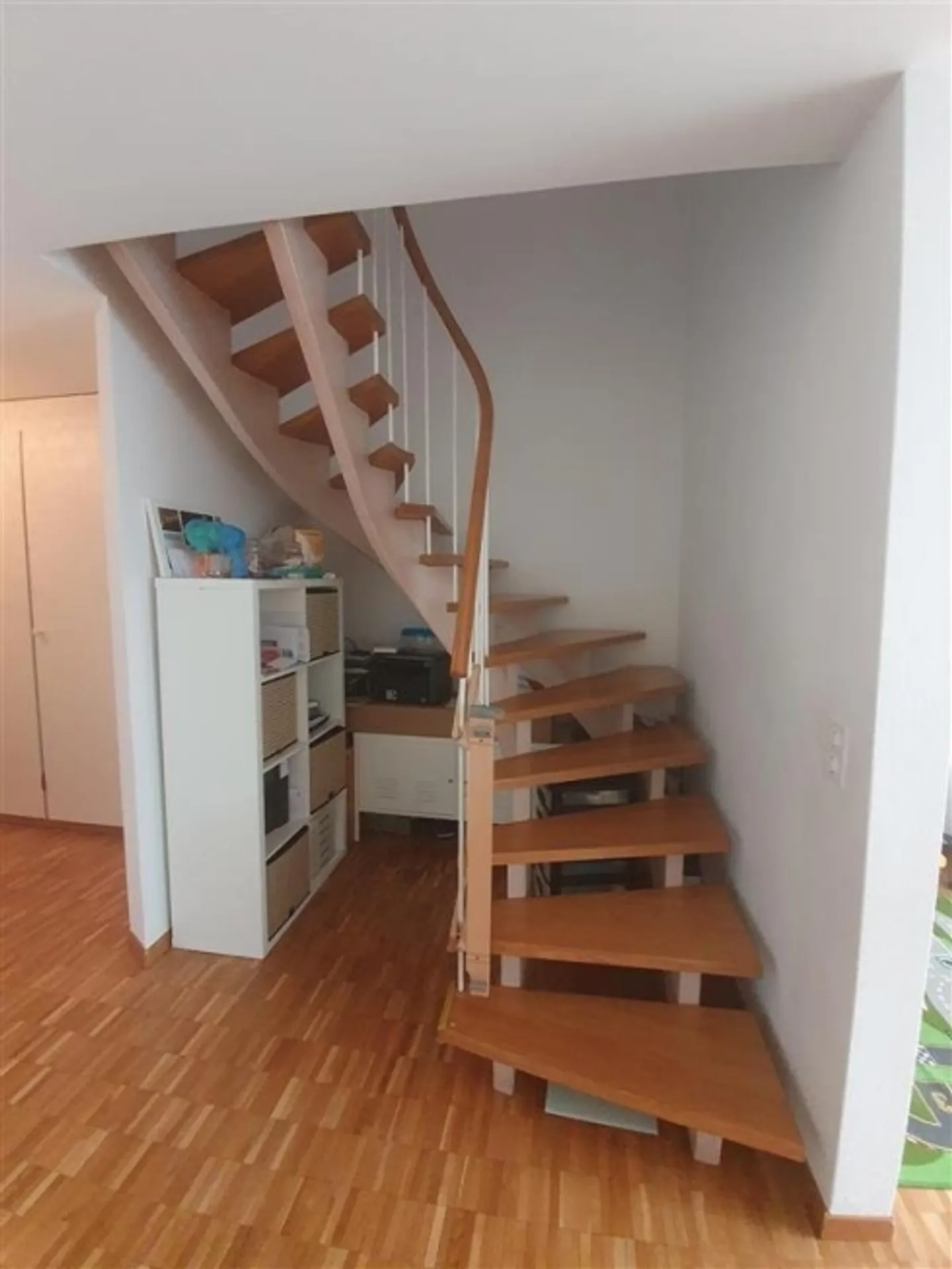 Living experience on two floors - Photo 9 of 10