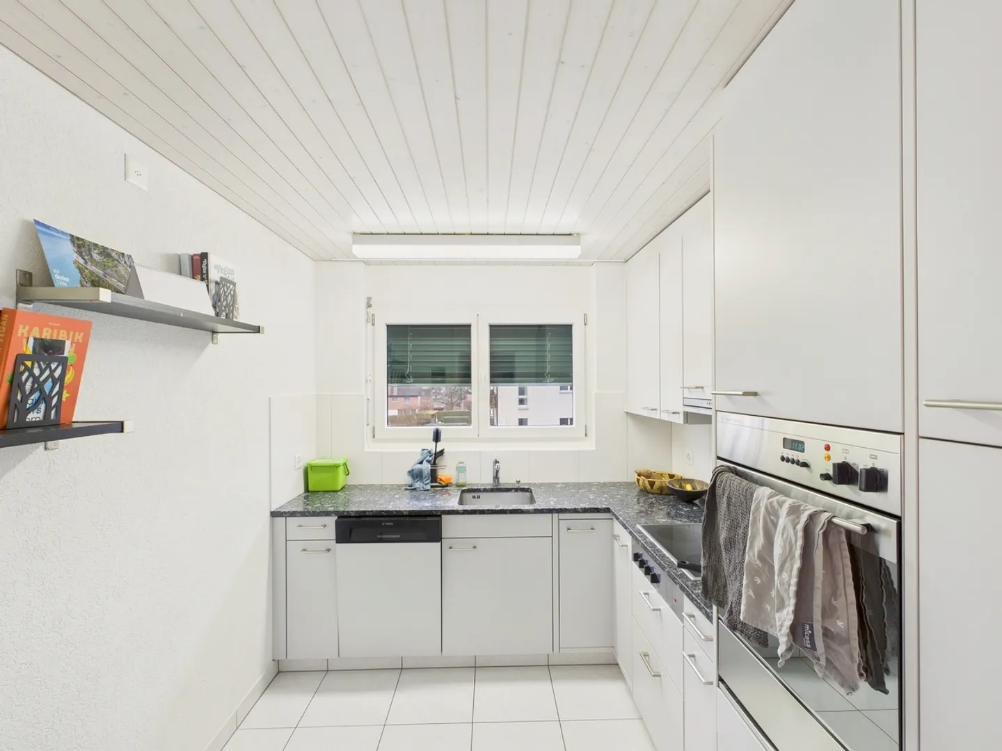 Bright 3.5-room apartment with balcony in Küttigen - Photo 4 of 11