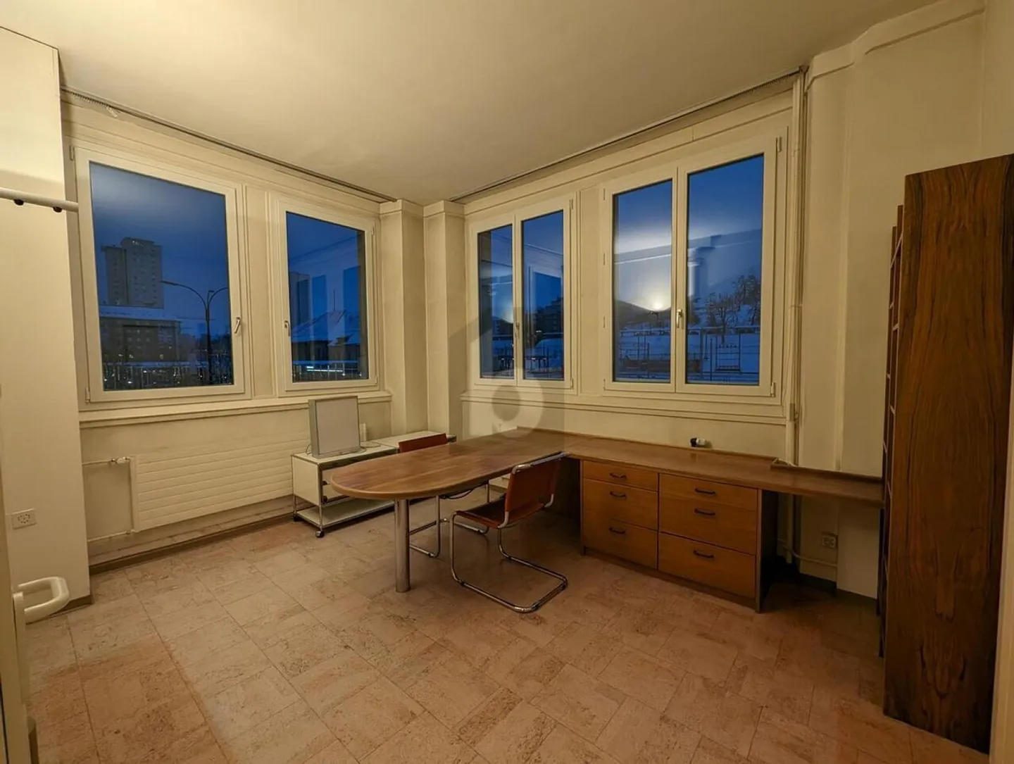 IDEALMENTE SITUATO IN CENTRO CITTÀ - Foto 3 di 6