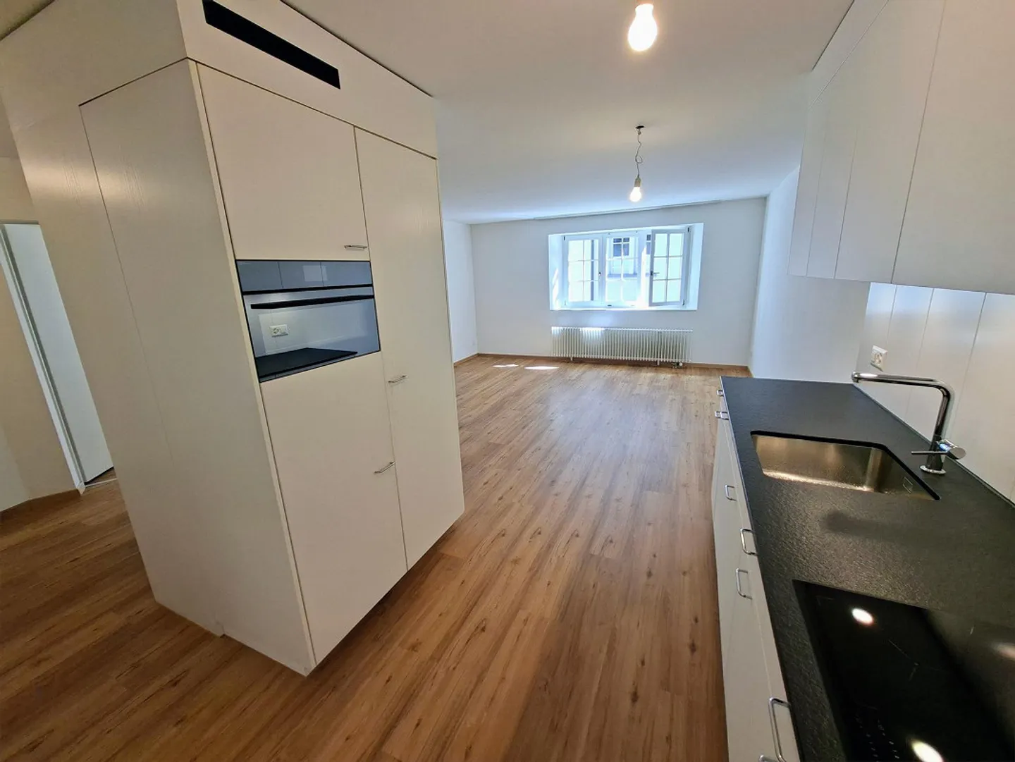 Frisch renovierte 2-Zimmer-Wohnung in der Churer Altstadt - Photo 2 sur 13