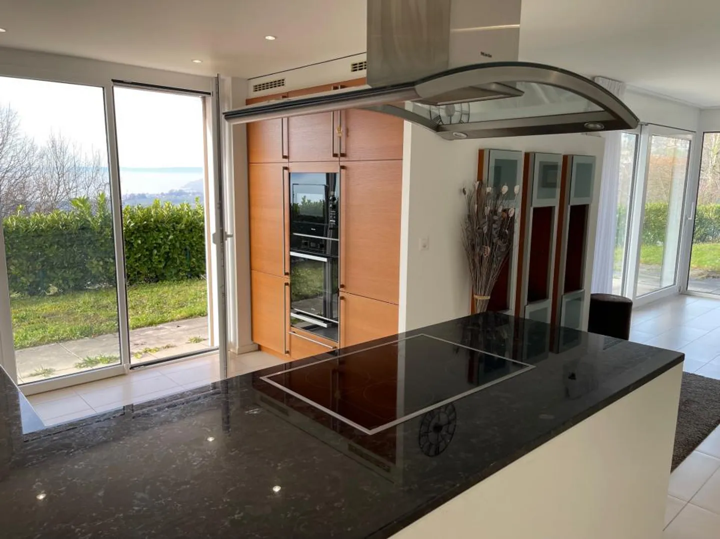 In vendita magnifico appartamento a Montreux 4,5 locali con vista lago - Foto 11 di 13