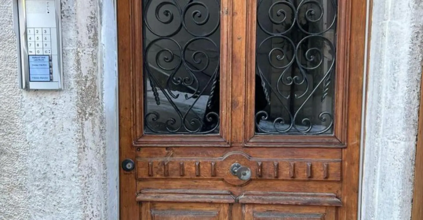 Edificio con 4 appartamenti e 1 spazio commerciale in vendita a Porrentruy - Foto 8 di 12
