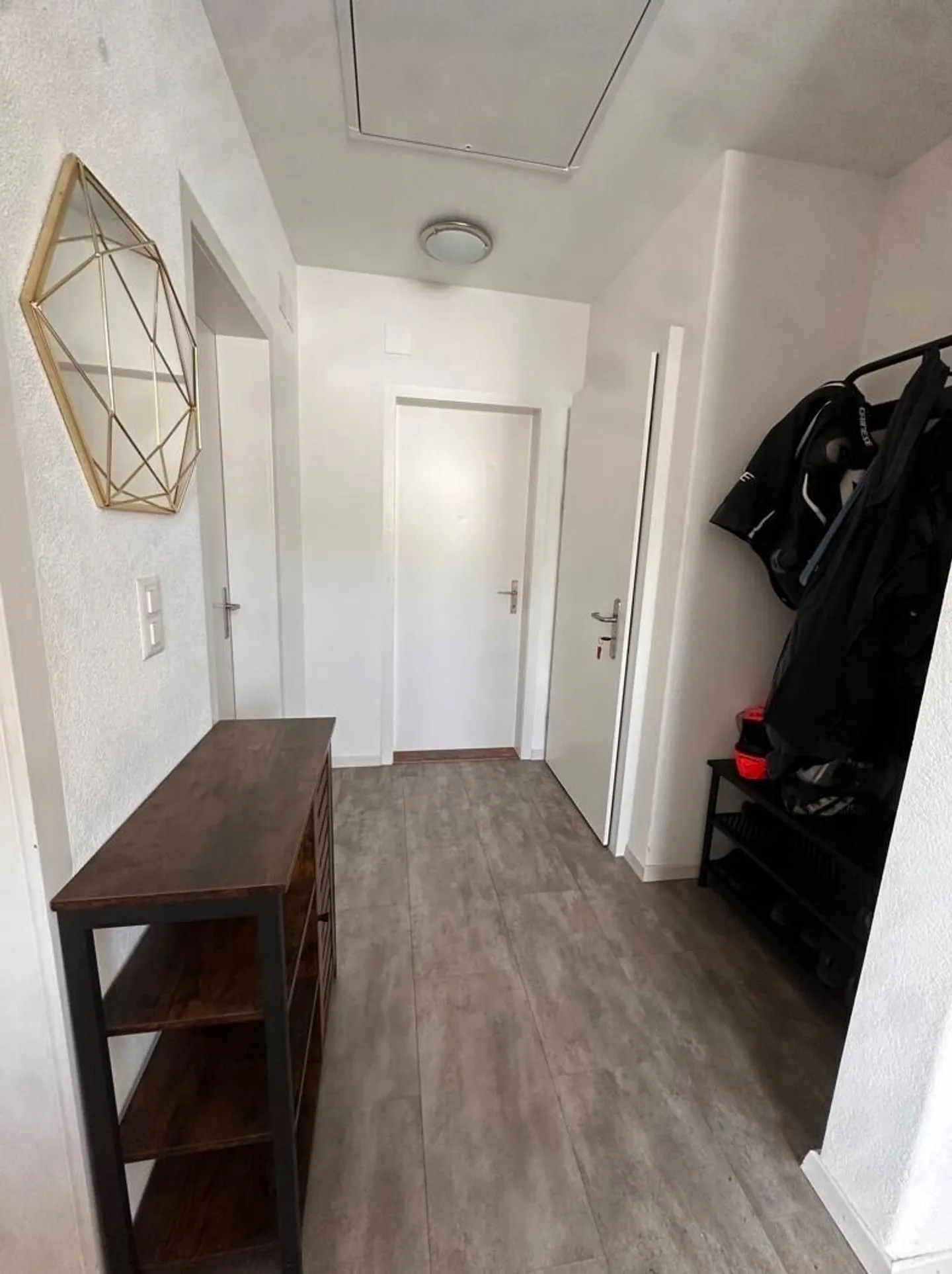 Apartment for rent - Photo 8 of 9