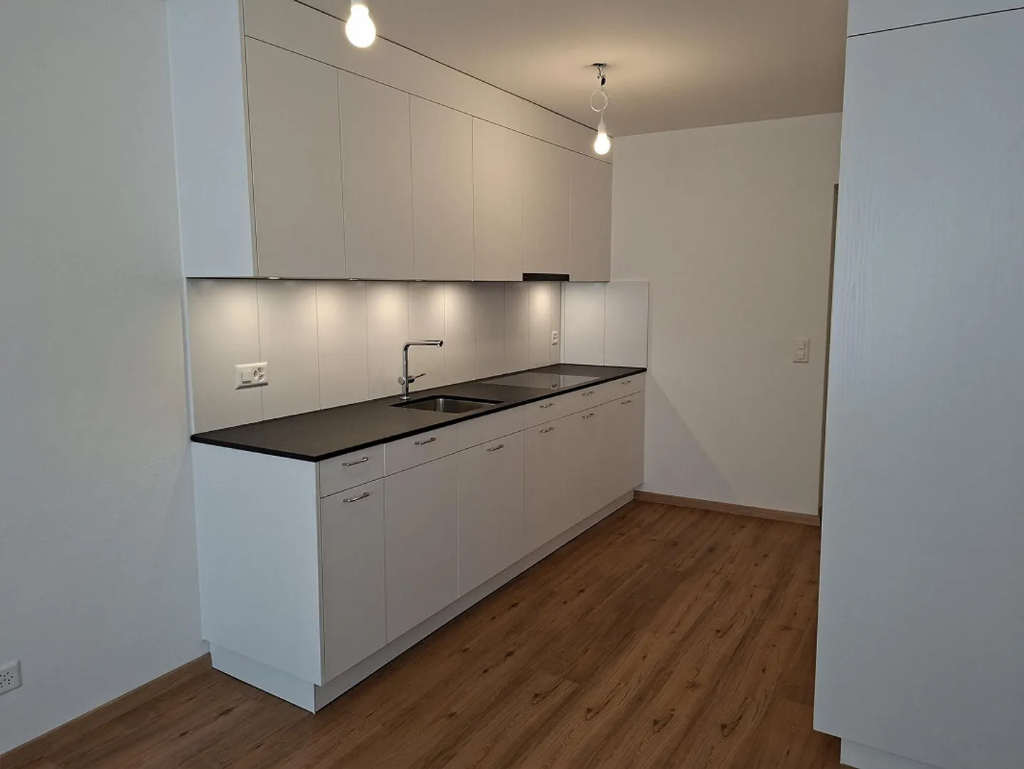 Frisch renovierte 2-Zimmer-Wohnung in der Churer Altstadt - Photo 10 sur 13