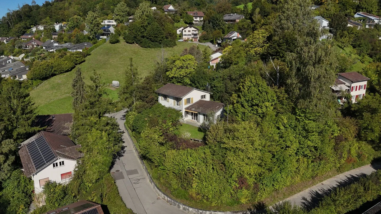 Wohnen mit Weitsicht - Zuhause mit Entwicklungspotenzial in Stettlen - Foto 4 von 14