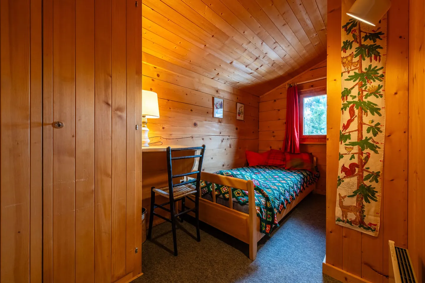 Exceptional location on one of the rare flat plots in St-Luc! Breathtaking, unobstructed views. - Photo 12 of 16