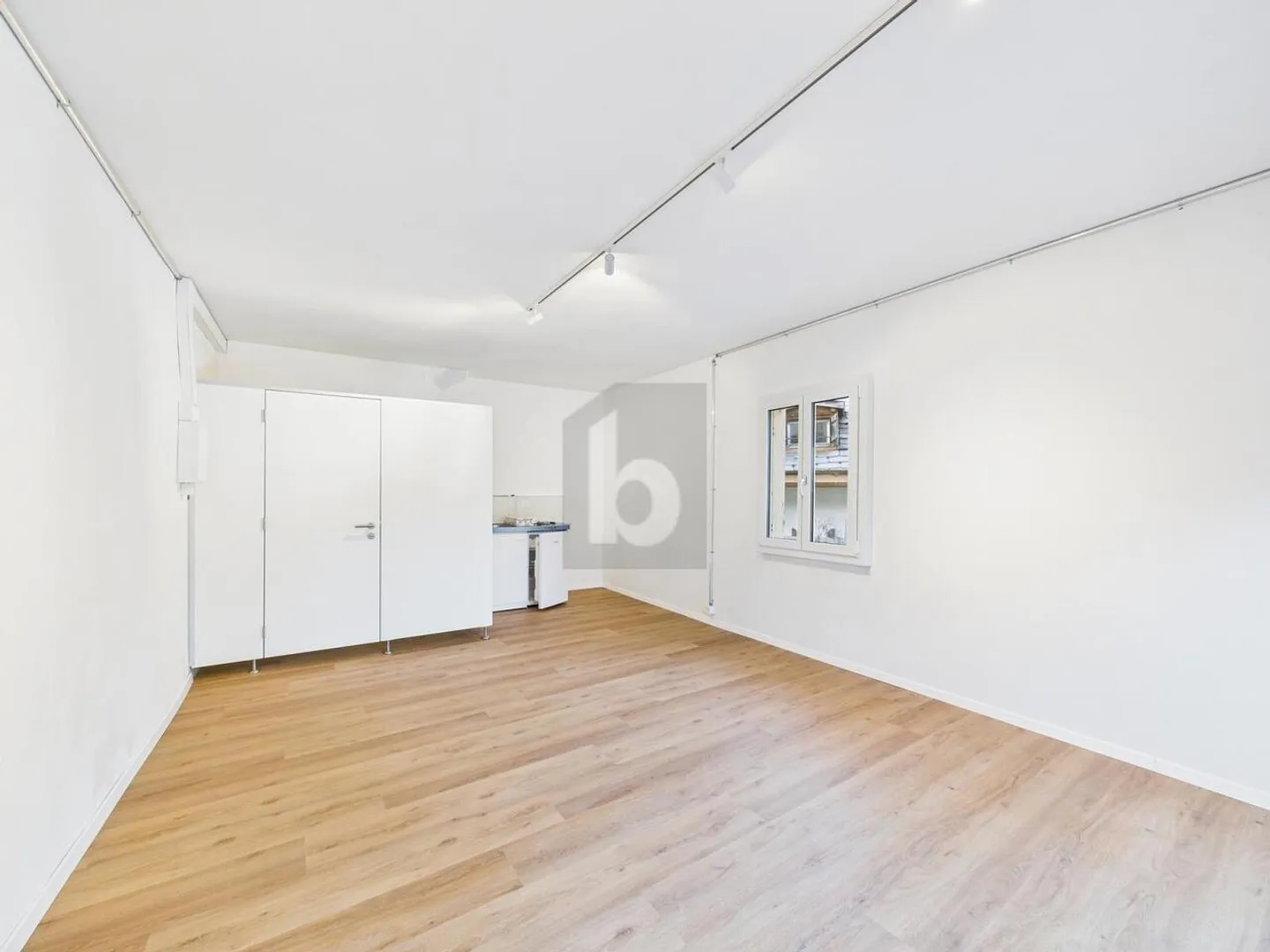 Modernes Büro im Zentrum - Foto 3 von 6