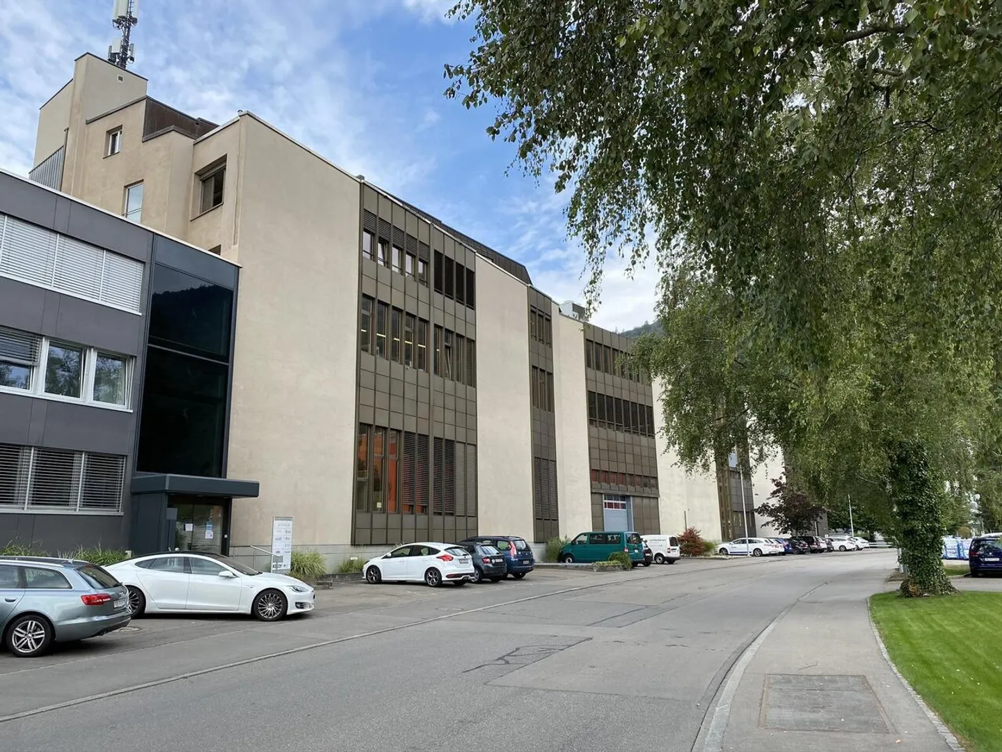 Industrial surfaces / modular offices - Photo 4 of 6