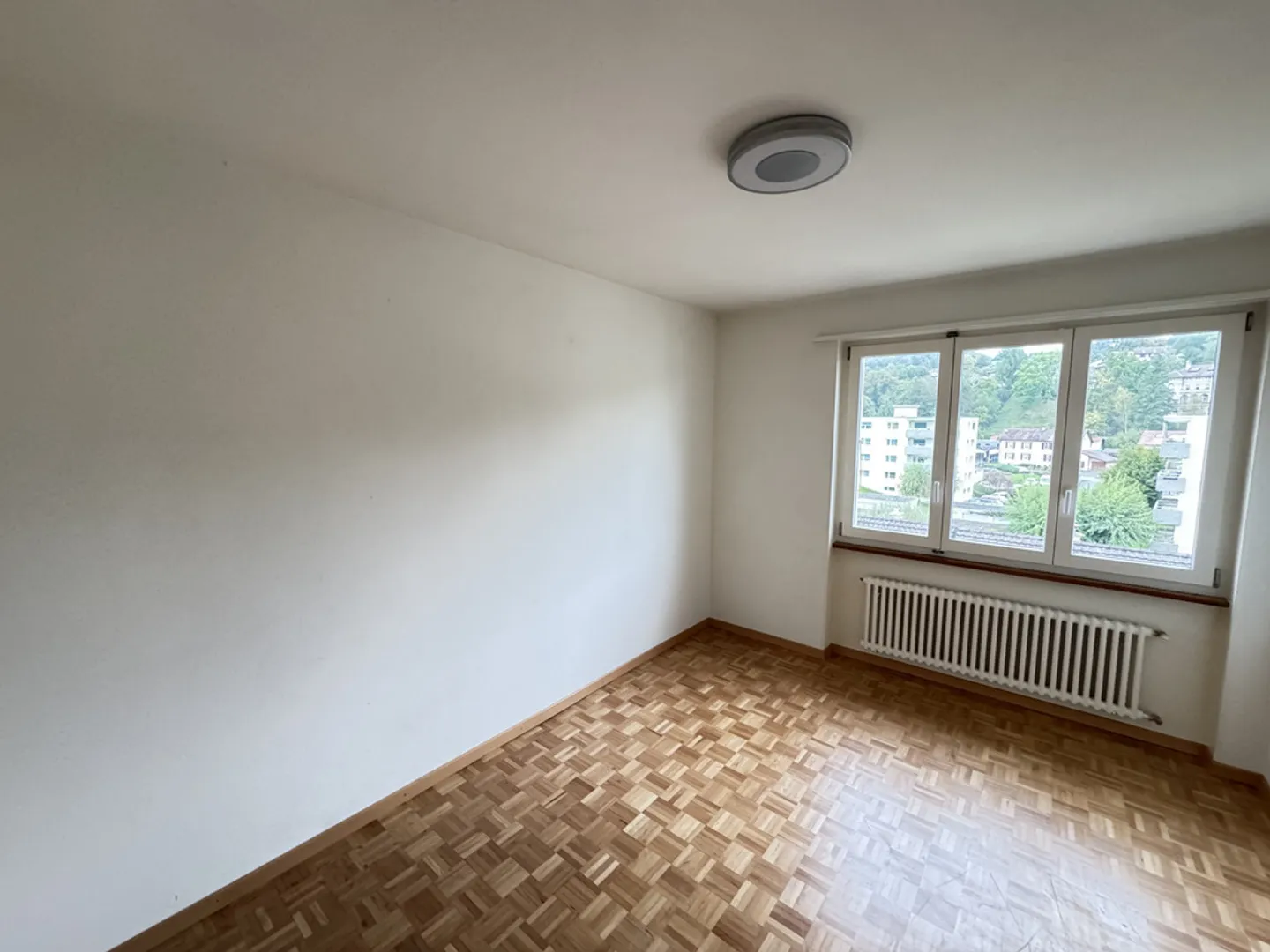 Appartement Charmant avec Balcons - Photo 7 sur 10