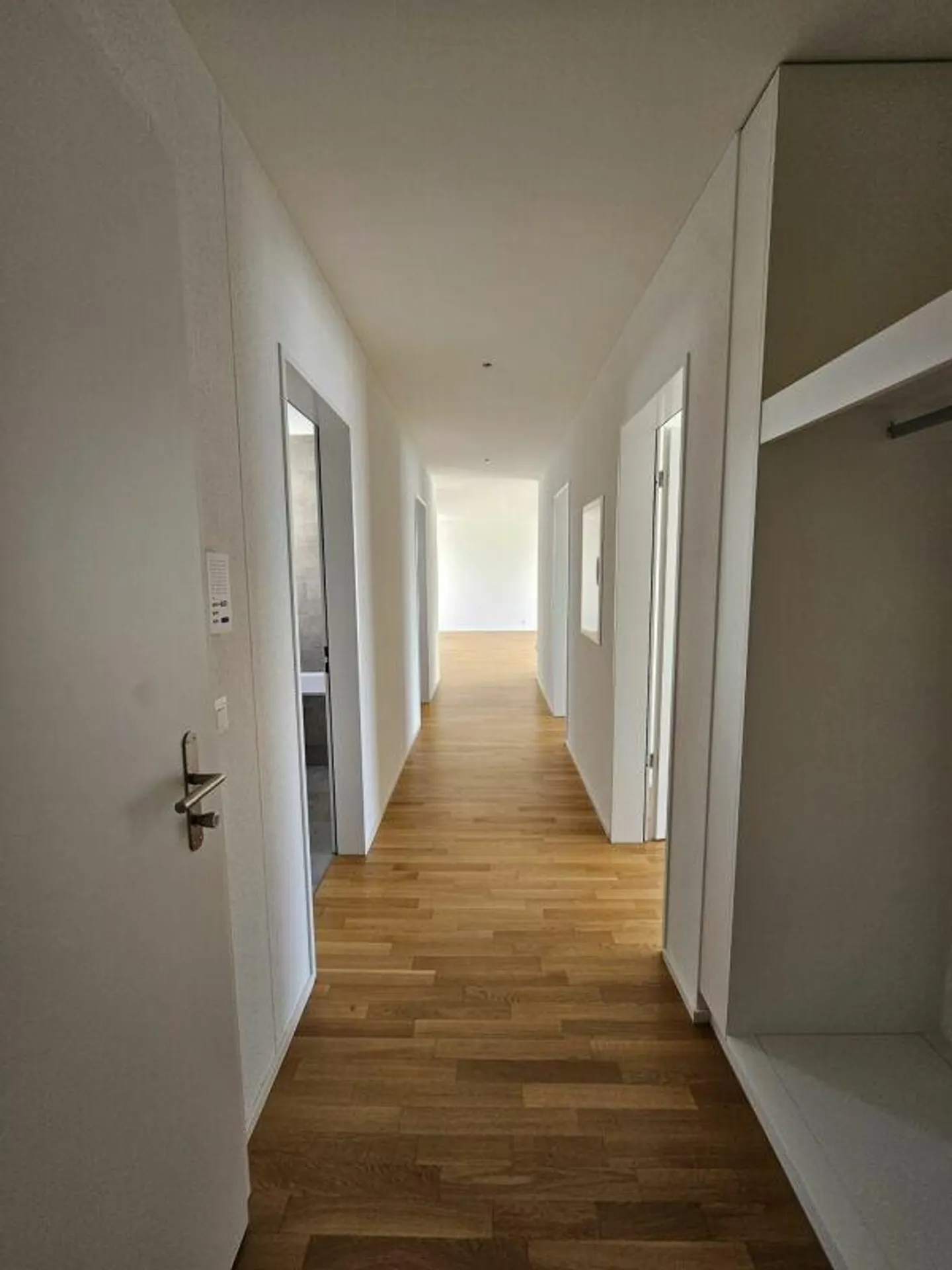 Ampio appartamento attico di 3,5 stanze - Foto 9 di 11