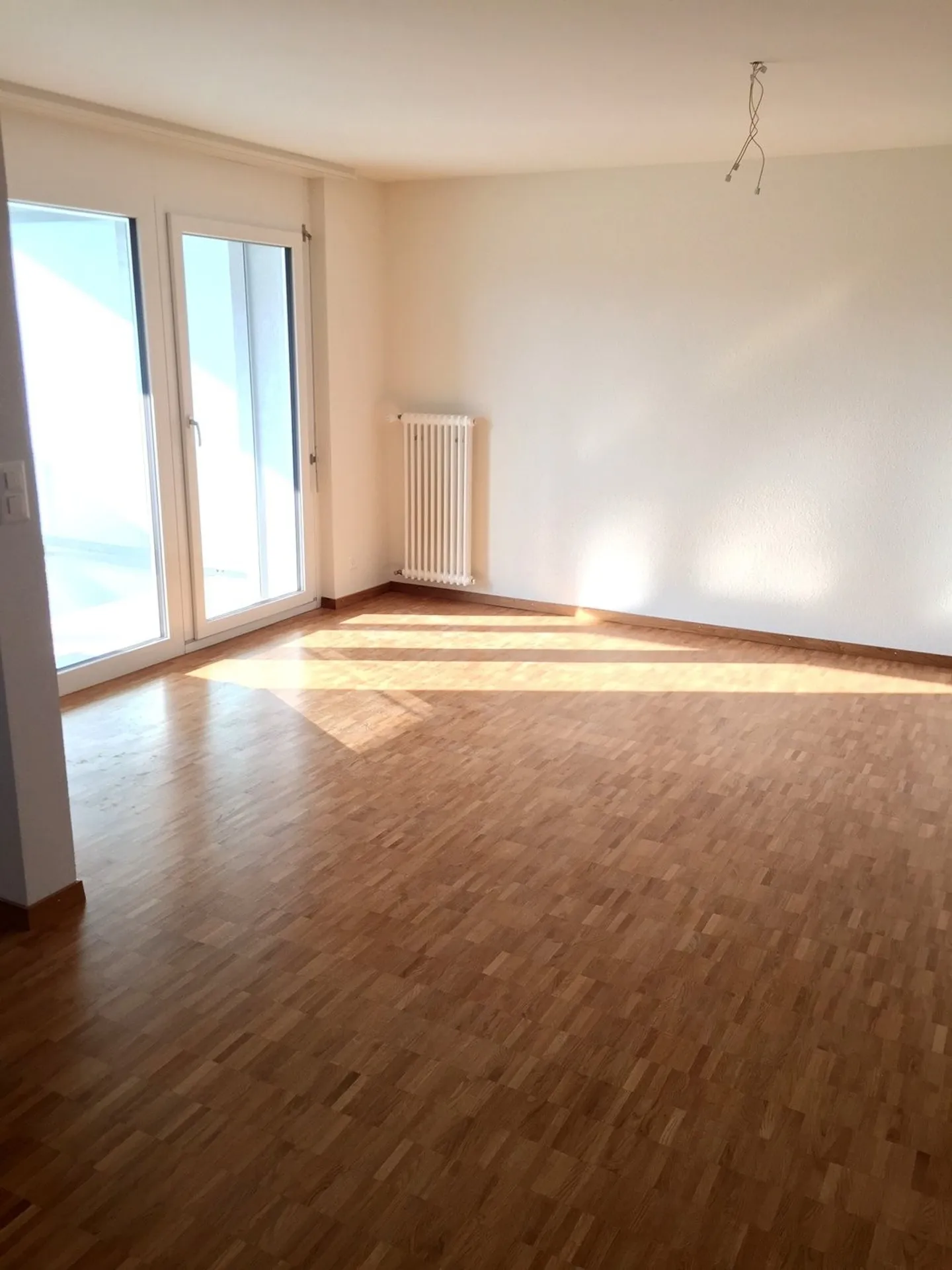 Ottimo appartamento di 3.0 stanze - Foto 2 di 11