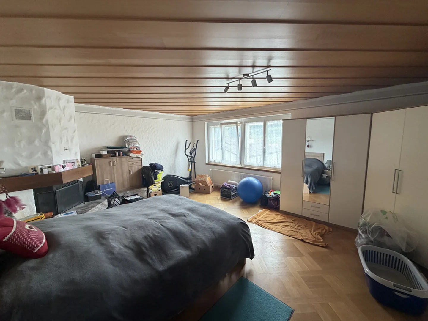 Appartement spacieux avec jardin - Photo 7 sur 10