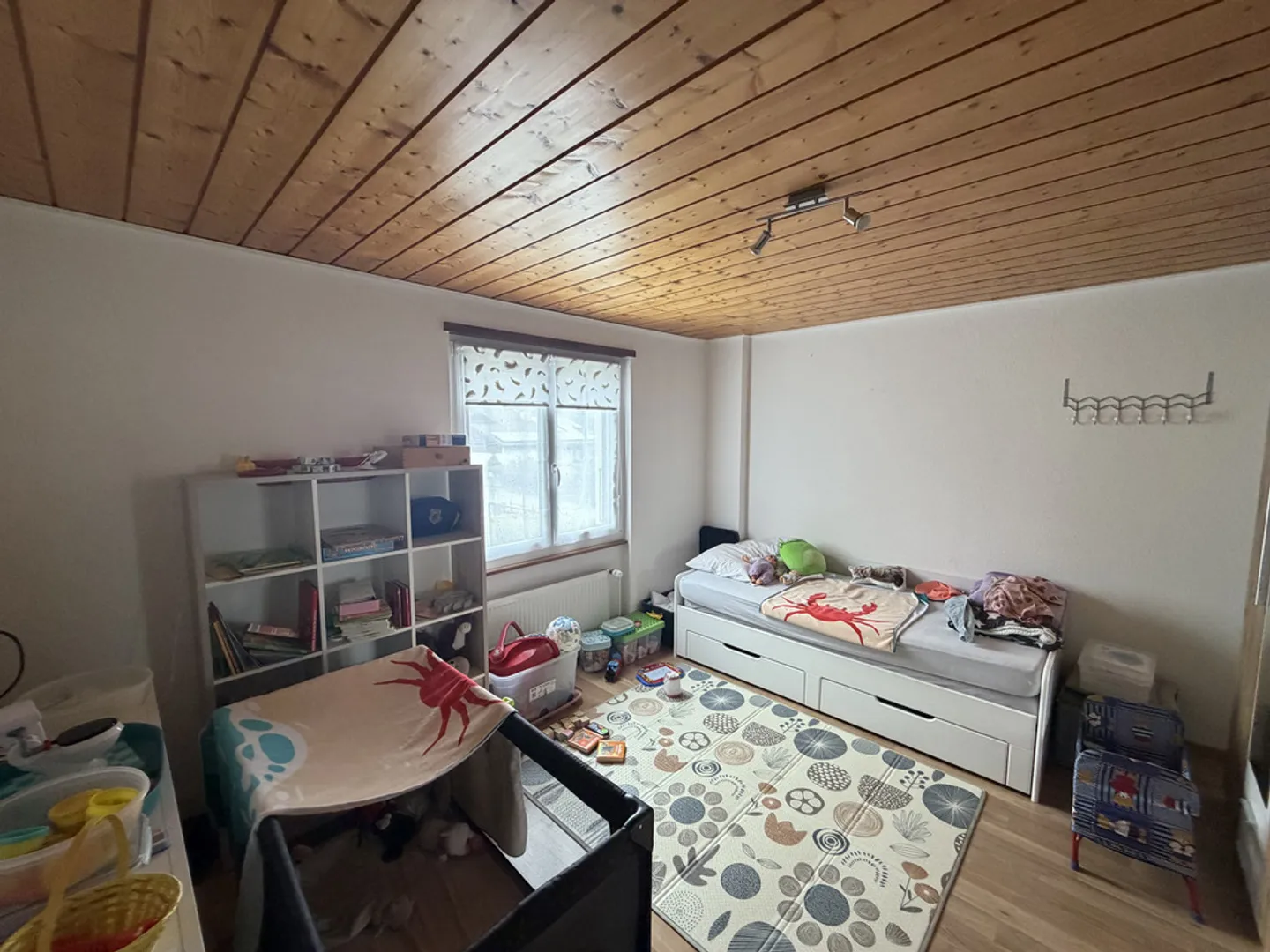 Appartement spacieux avec jardin - Photo 9 sur 10