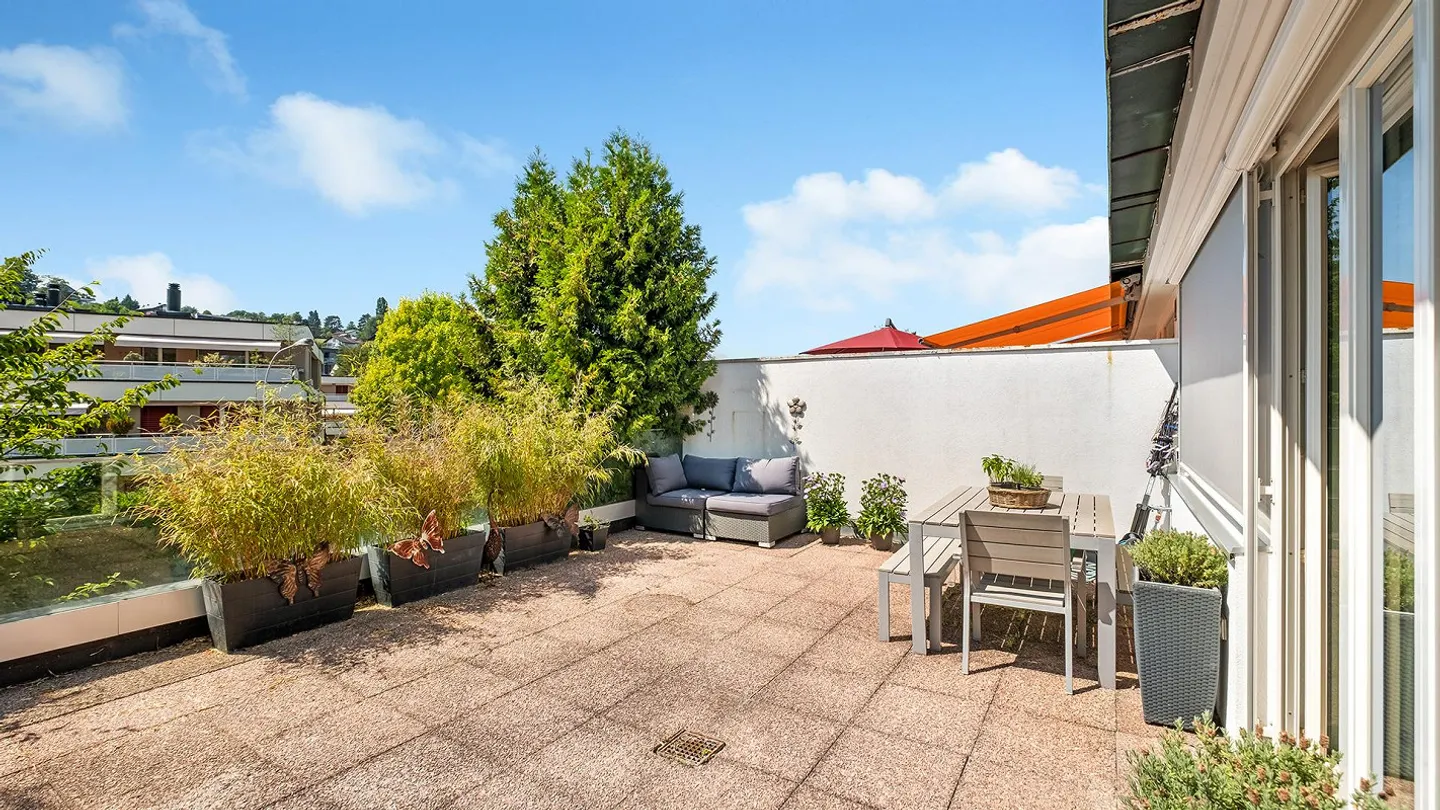Zentrales Wohnen mit sonniger Terrasse und Garten - Photo 3 of 4