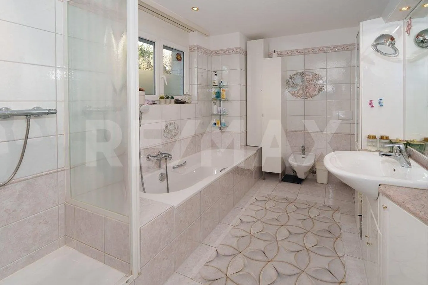 Casa unifamiliare bifamiliare con giardino d'inverno - Foto 10 di 12