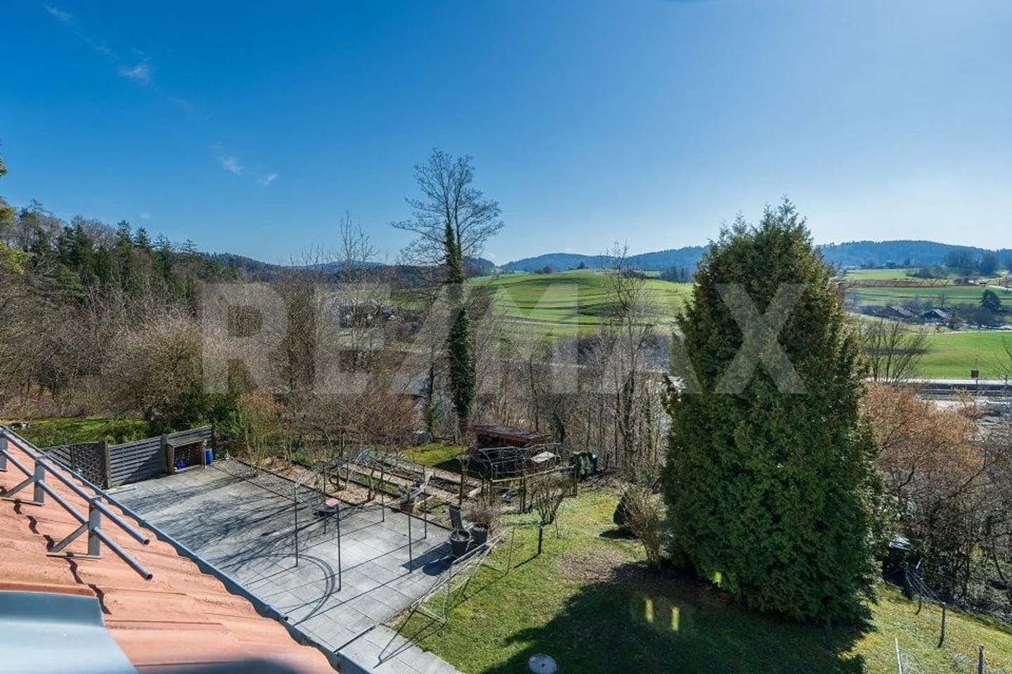 Casa unifamiliare bifamiliare con giardino d'inverno - Foto 6 di 12