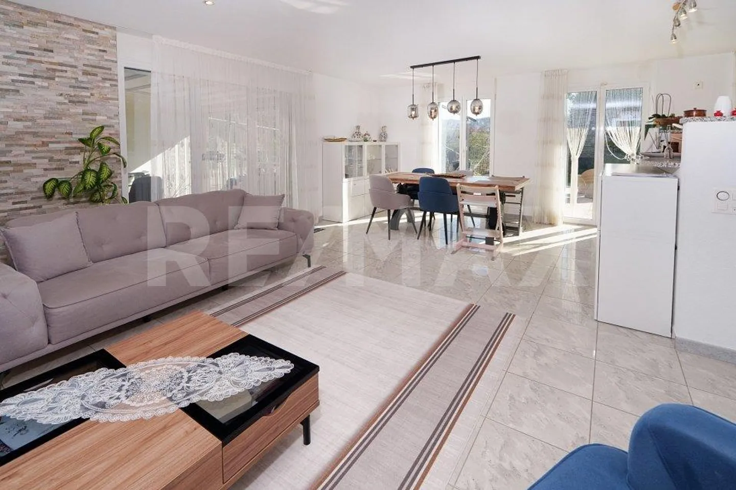 Casa unifamiliare bifamiliare con giardino d'inverno - Foto 7 di 12