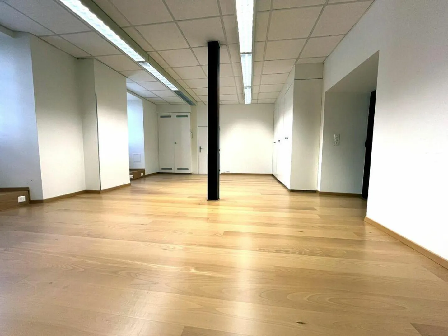 Characterful commercial space in the heart of Schwyz - Photo 5 of 9