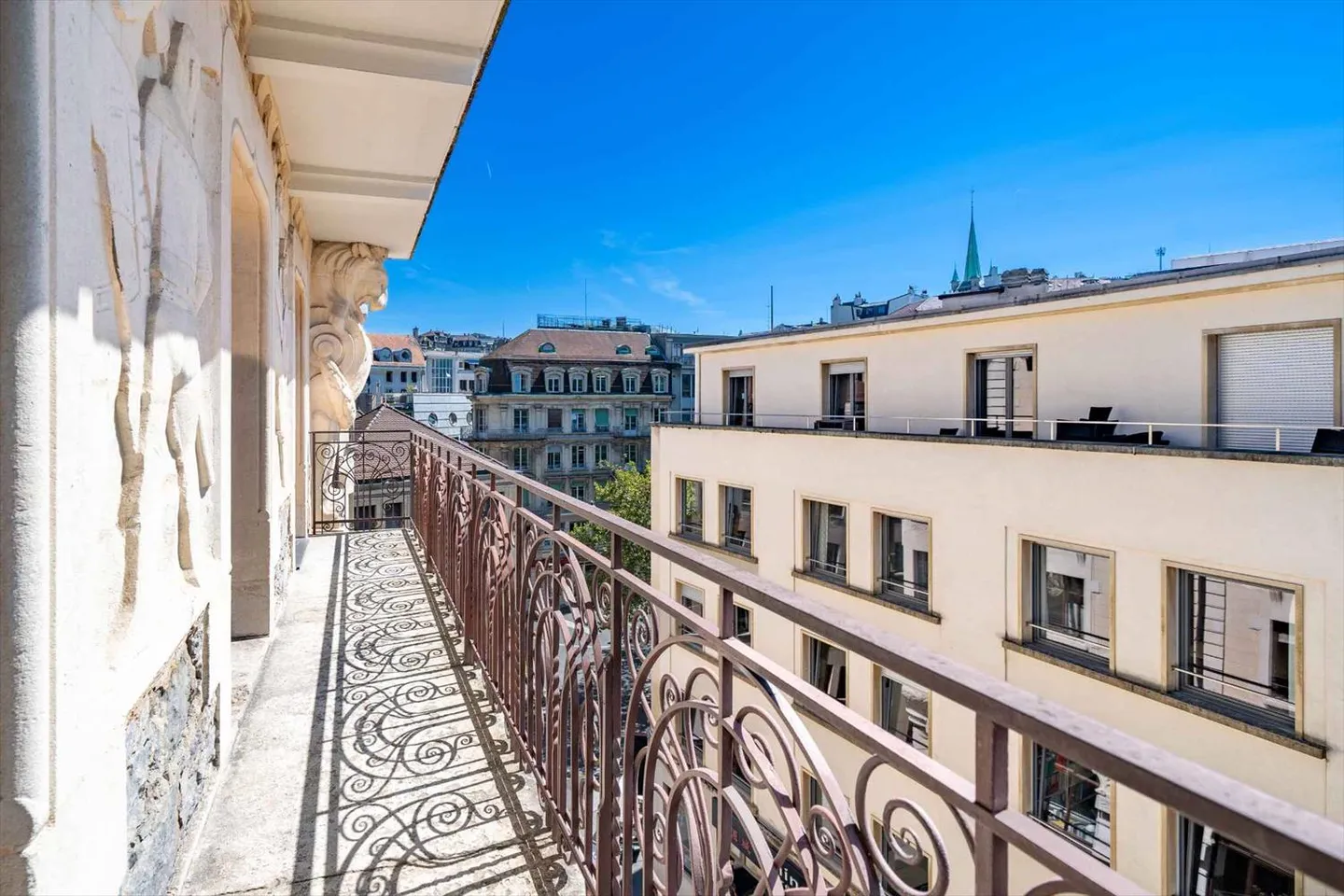 Spacieux appartement de 4.5 pièces en plein centre-ville - Photo 11 sur 11