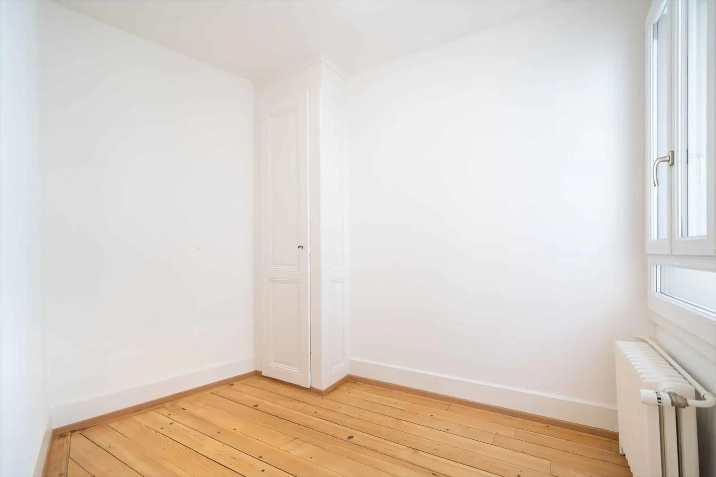 Spacieux appartement de 4.5 pièces en plein centre-ville - Photo 7 sur 11