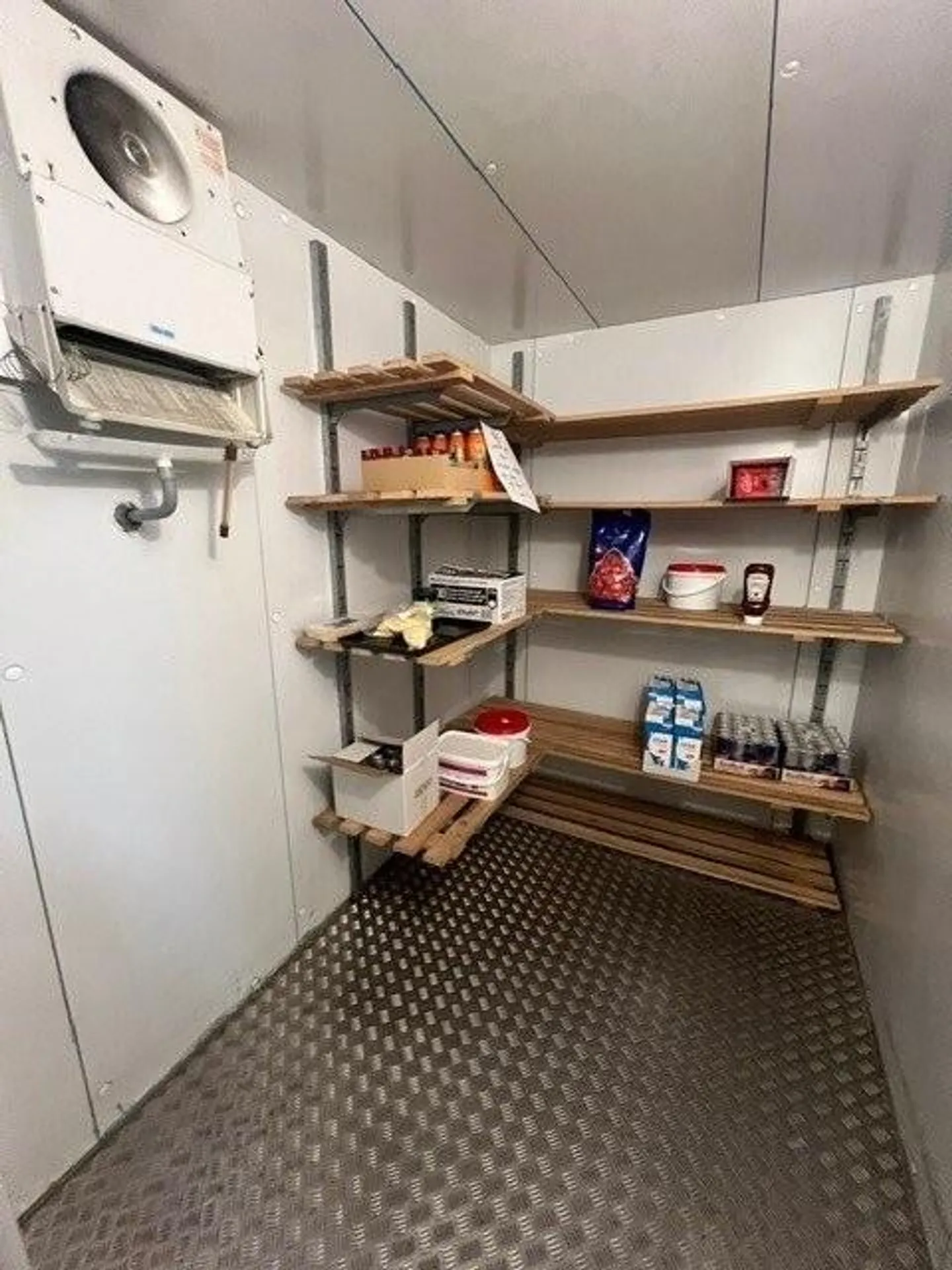 Spazio di vendita in posizione privilegiata al City Märt Aarau - Foto 11 di 11