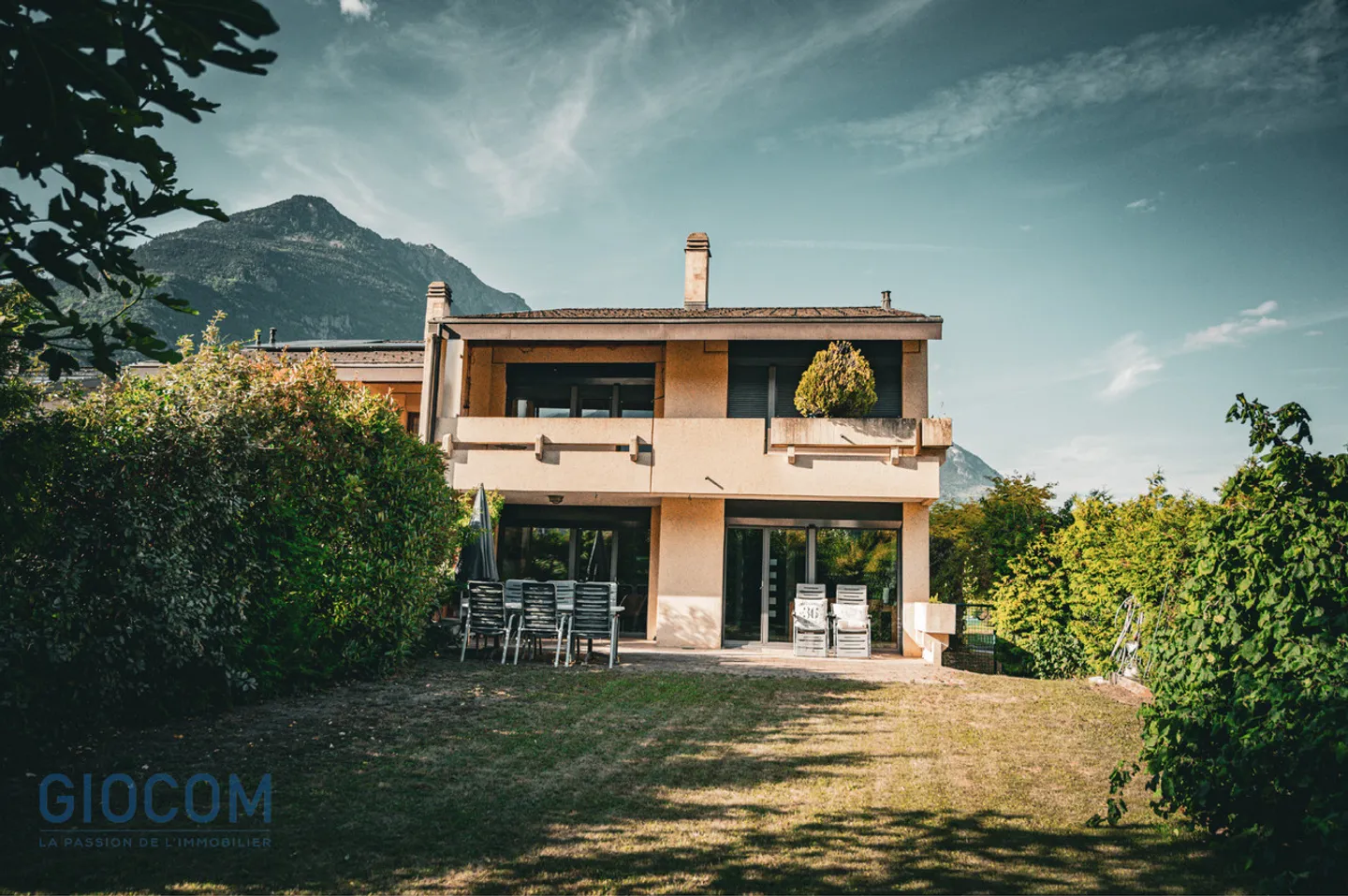 Family villa with garden just steps from Martigny train station - Photo 1 of 18