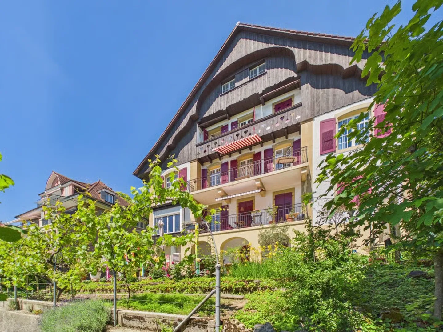 Charmante maison multifamiliale sur la Schützengasse 84 à Bienne - Photo 1 sur 13