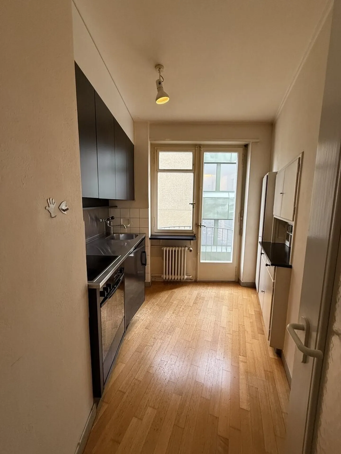 Spazio commerciale direttamente alla stazione ferroviaria di Zug - Foto 12 di 12