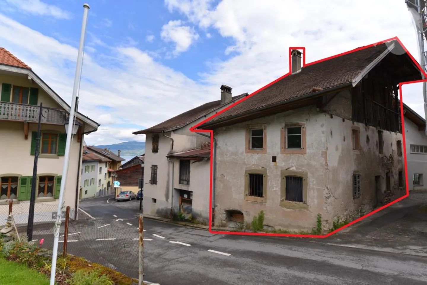 Casa bifamiliare con grande potenziale in posizione ideale - Foto 1 di 2