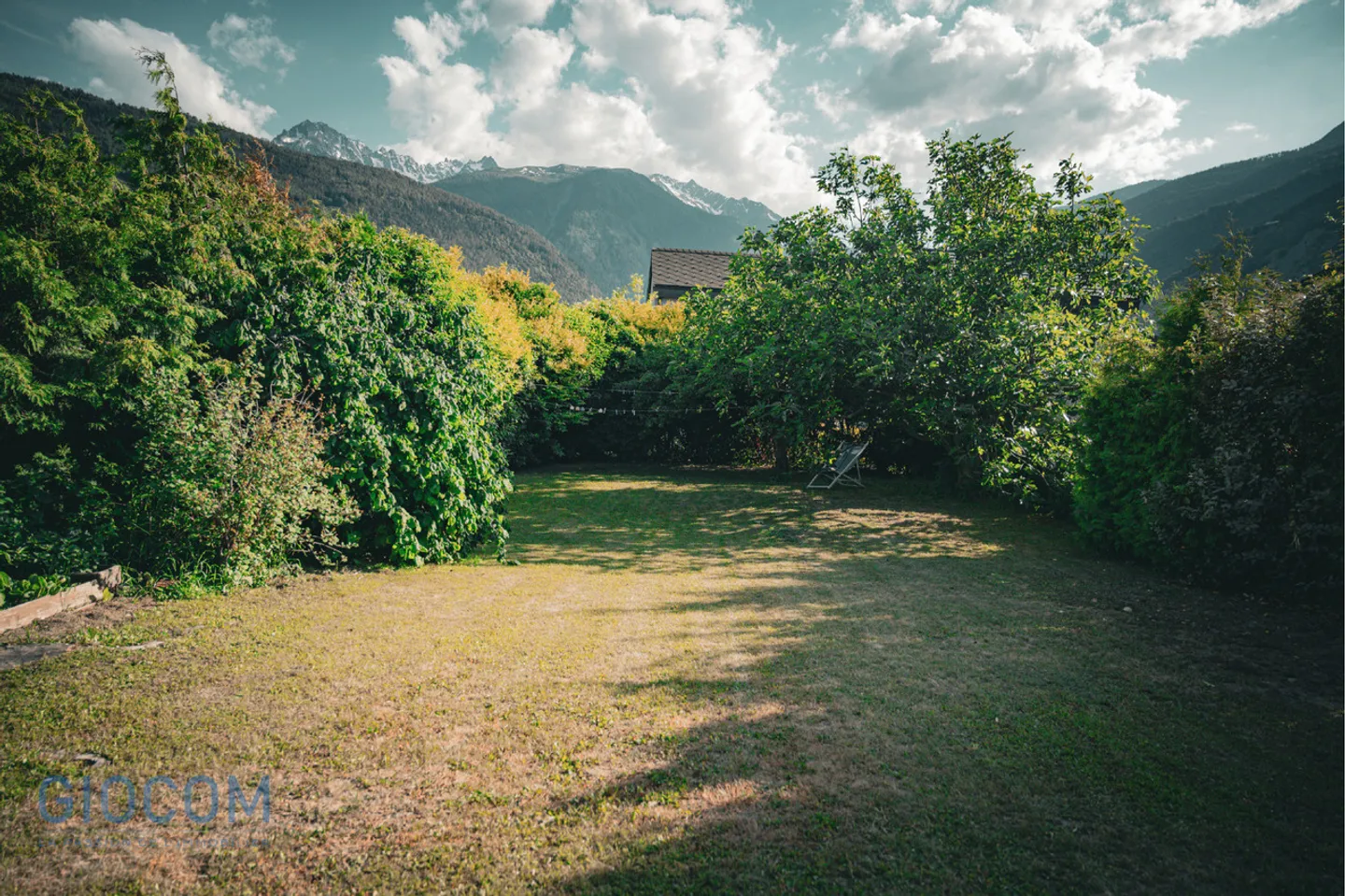 Family villa with garden just steps from Martigny train station - Photo 5 of 18