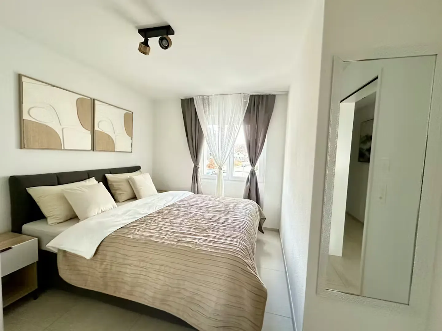 Charmantes Chalet in Kloten - Foto 9 von 10