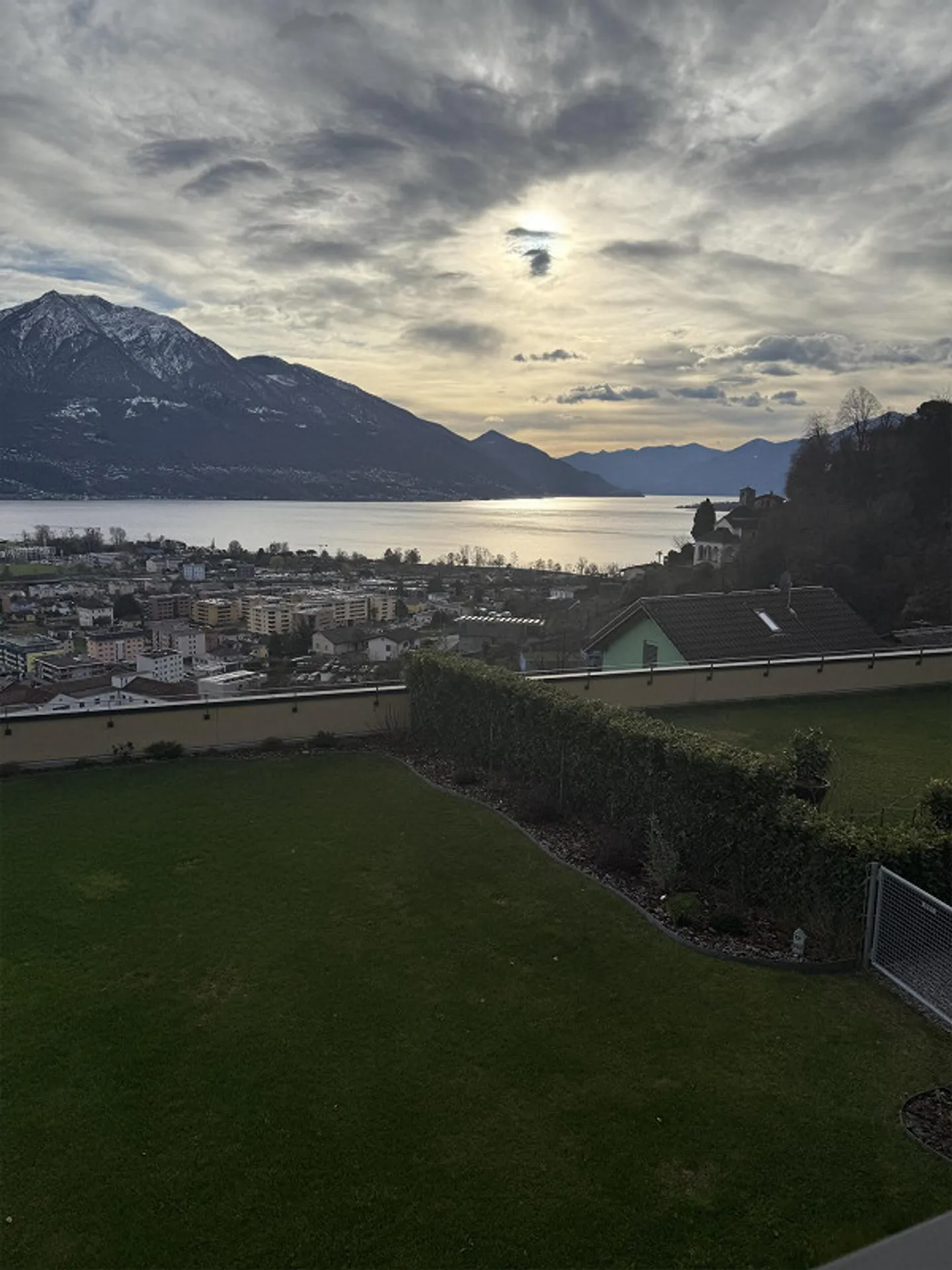 Wonderful 4.5-room apartment with lake view - Photo 2 of 12