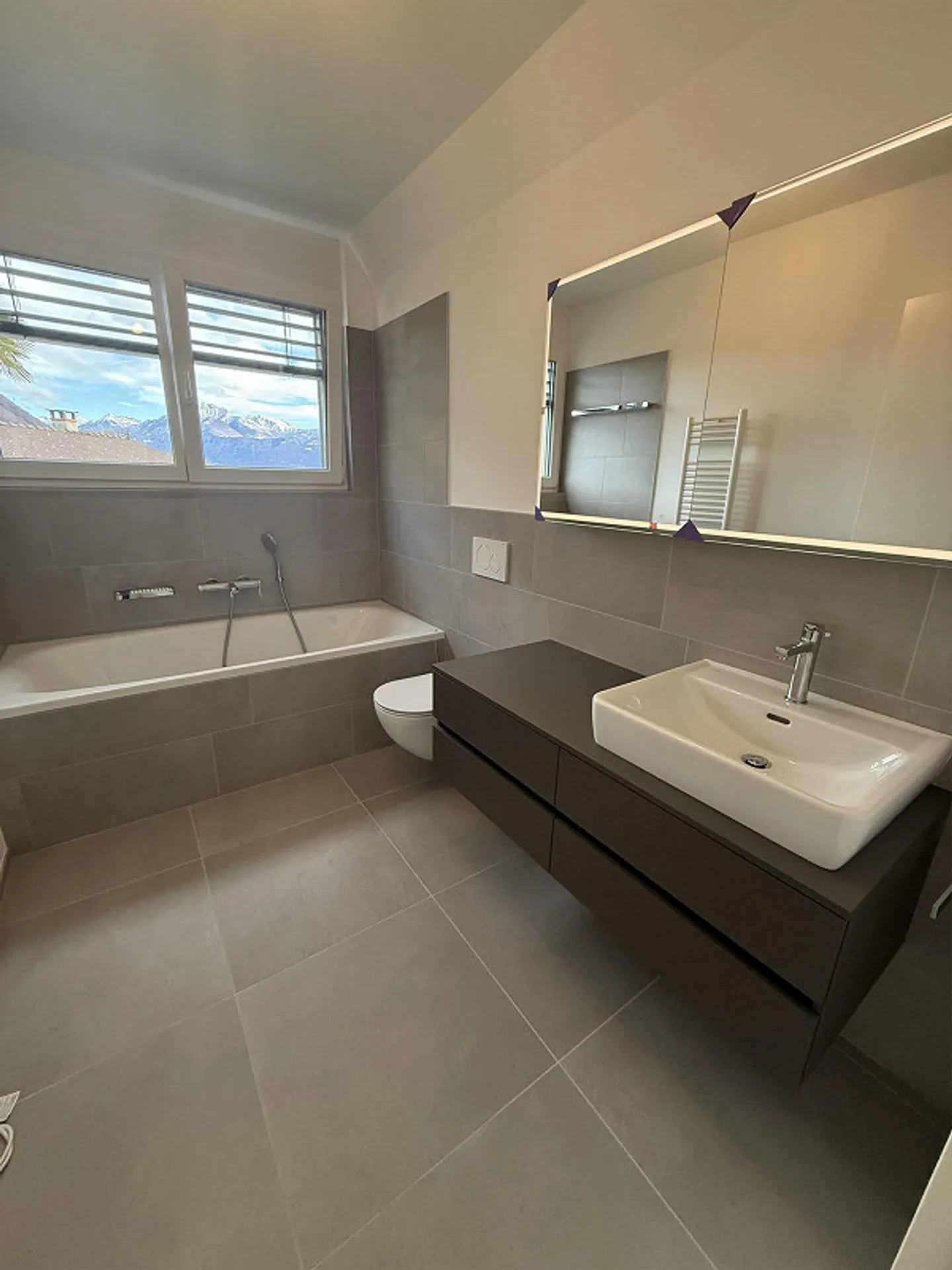 Wonderful 4.5-room apartment with lake view - Photo 7 of 12