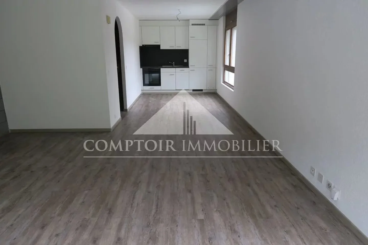 Recently renovated studio in Chalais - Photo 3 of 5