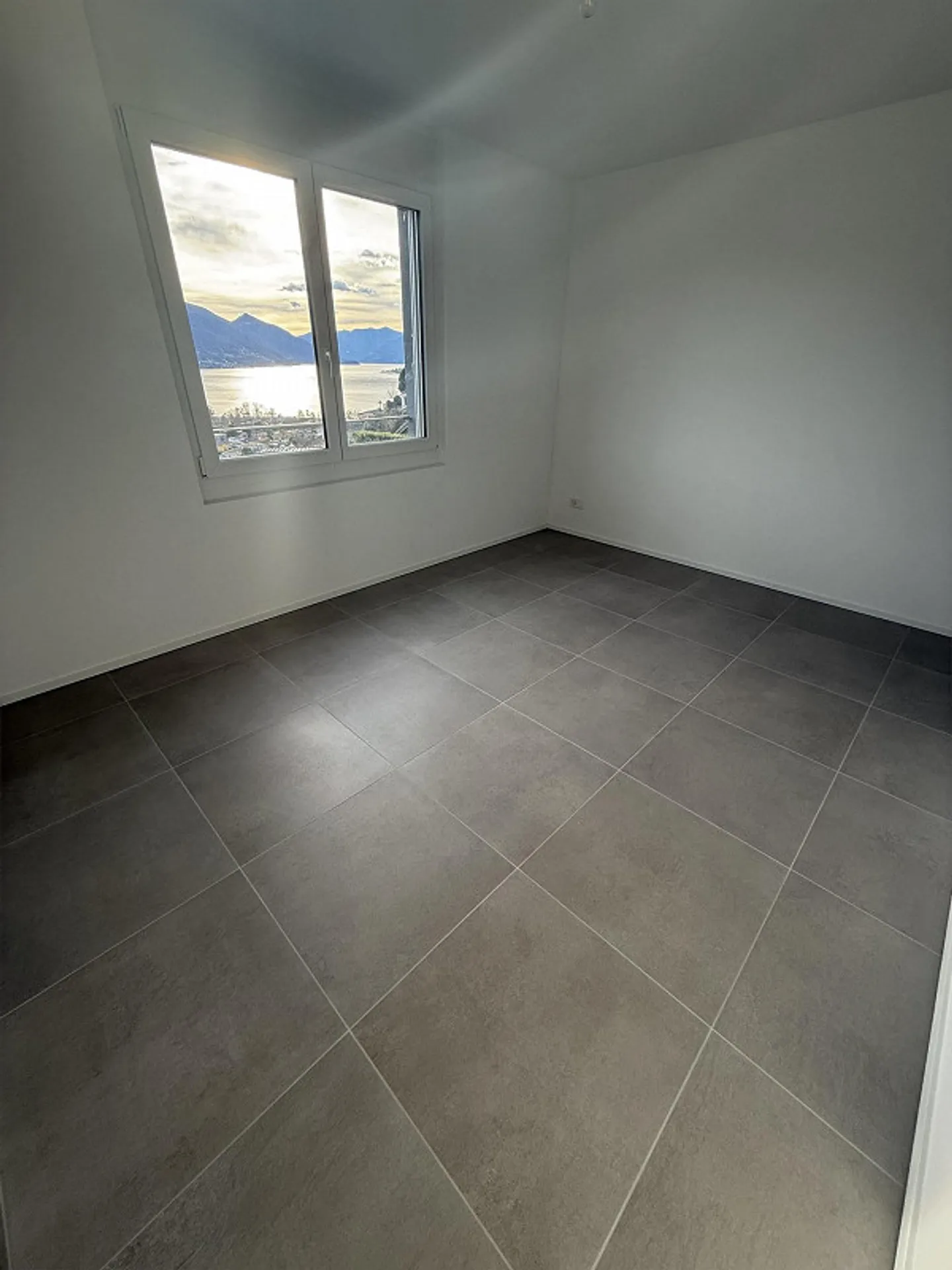 Wonderful 4.5-room apartment with lake view - Photo 12 of 12