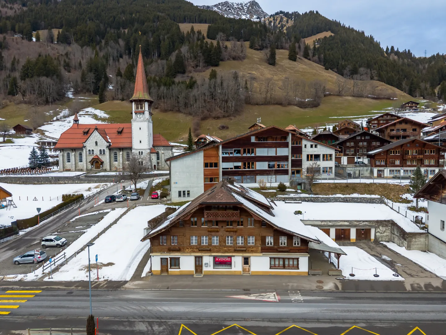 Gemischt genutztes Gebäude in Jaun - Foto 12 von 13