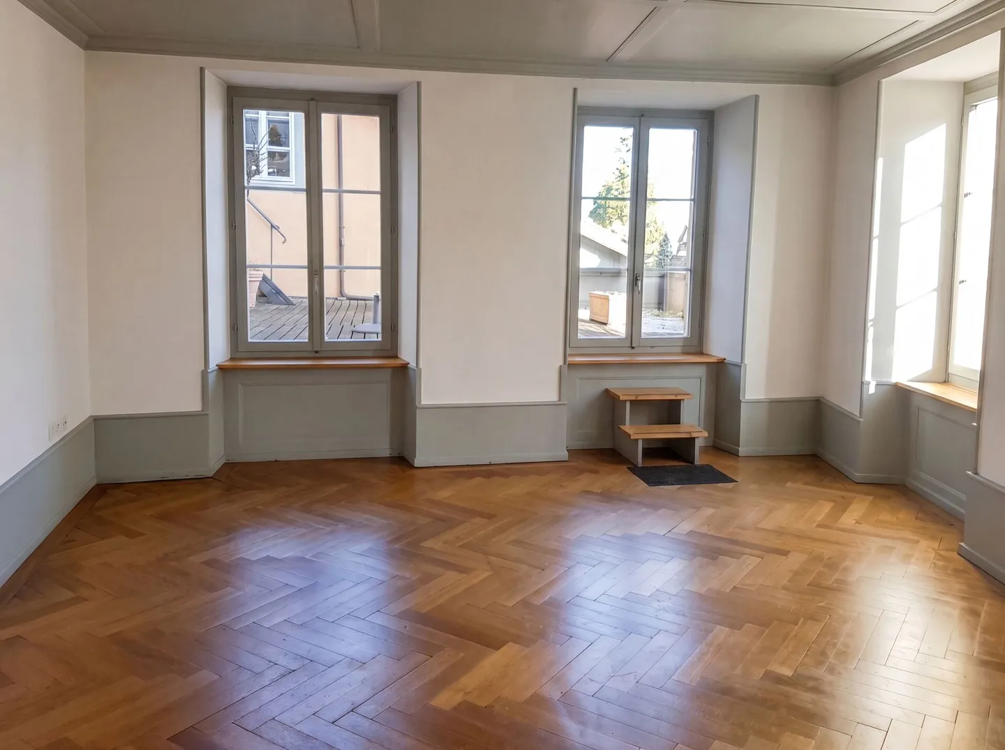 Maison multifamiliale historique dans un emplacement privilégié - Photo 10 sur 17