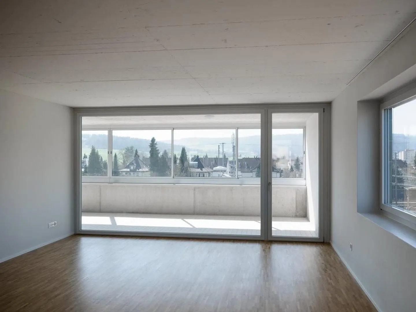 Urban Living with Stunning Views - Photo 5 of 6